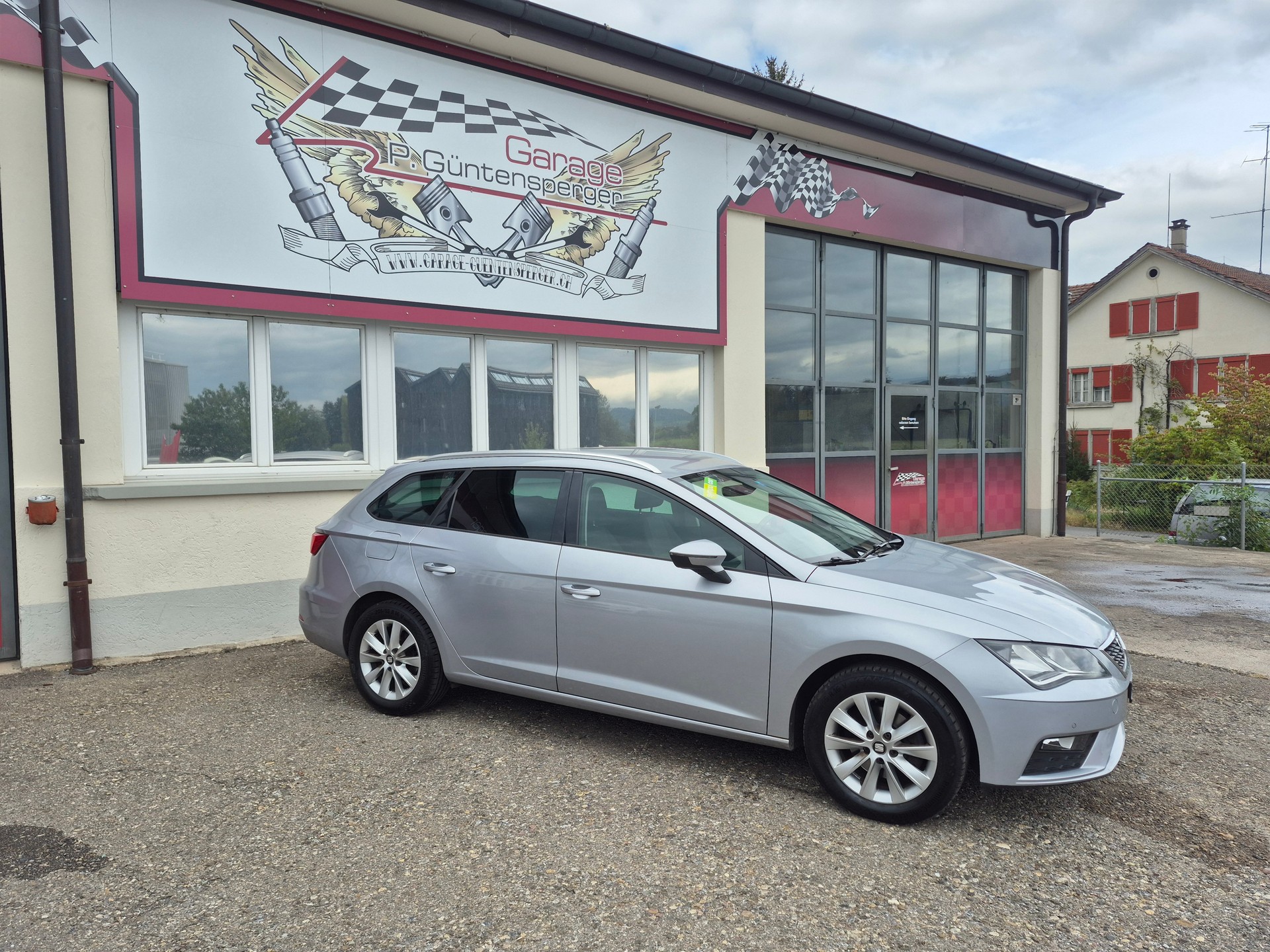 SEAT Leon ST 1.6 TDI CR Style DSG-image-1