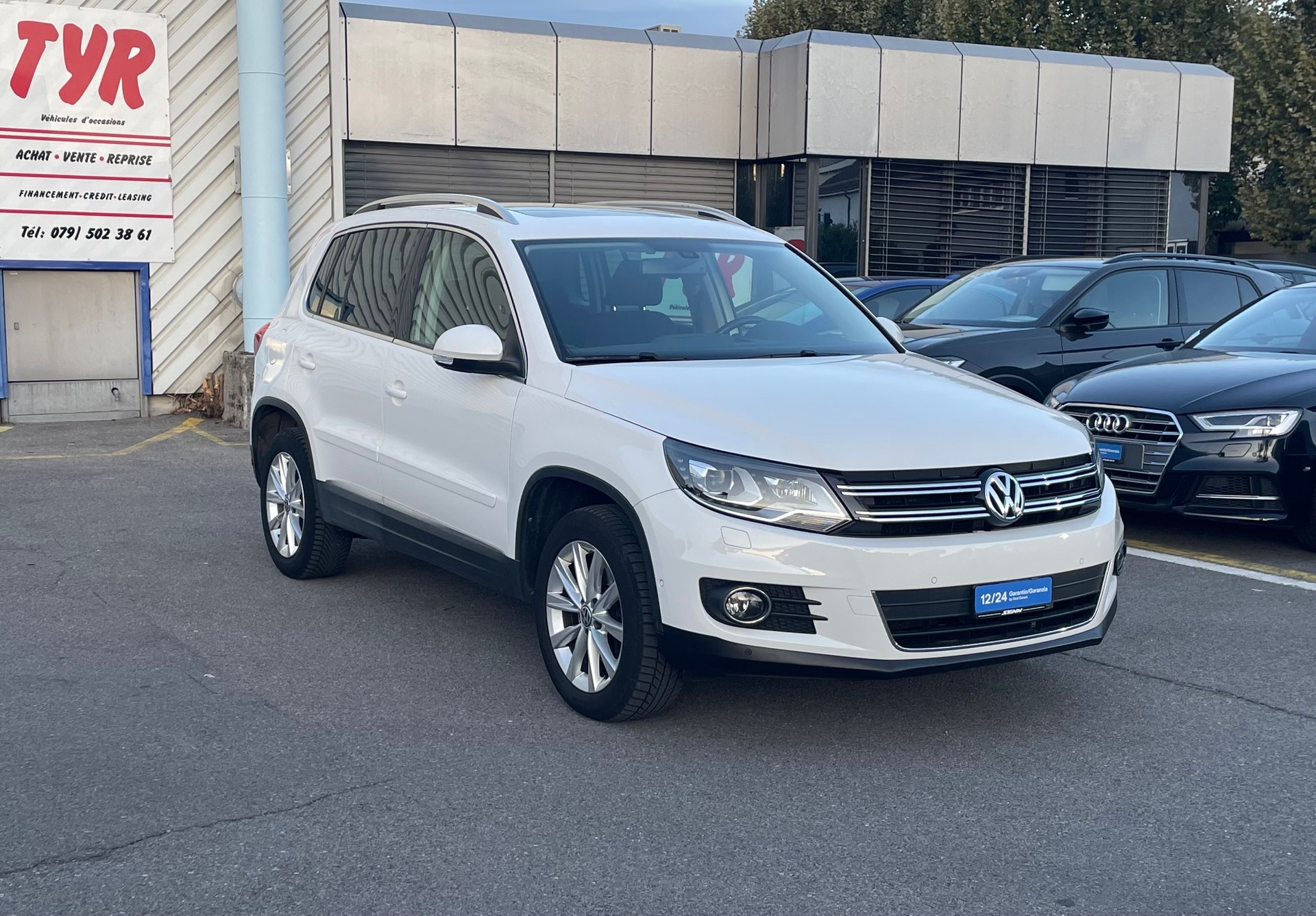 VW Tiguan 2.0 TSI Design 4Motion DSG-image-2