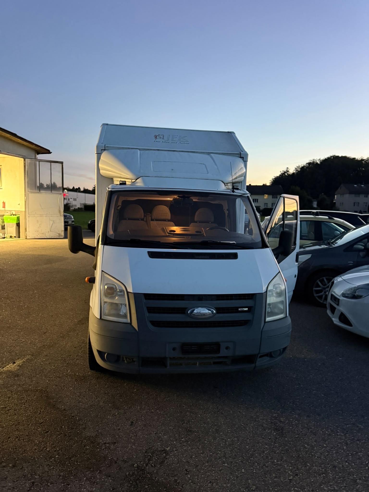 FORD Transit 2.2 TDCi 350 Pferdetransport-image-0