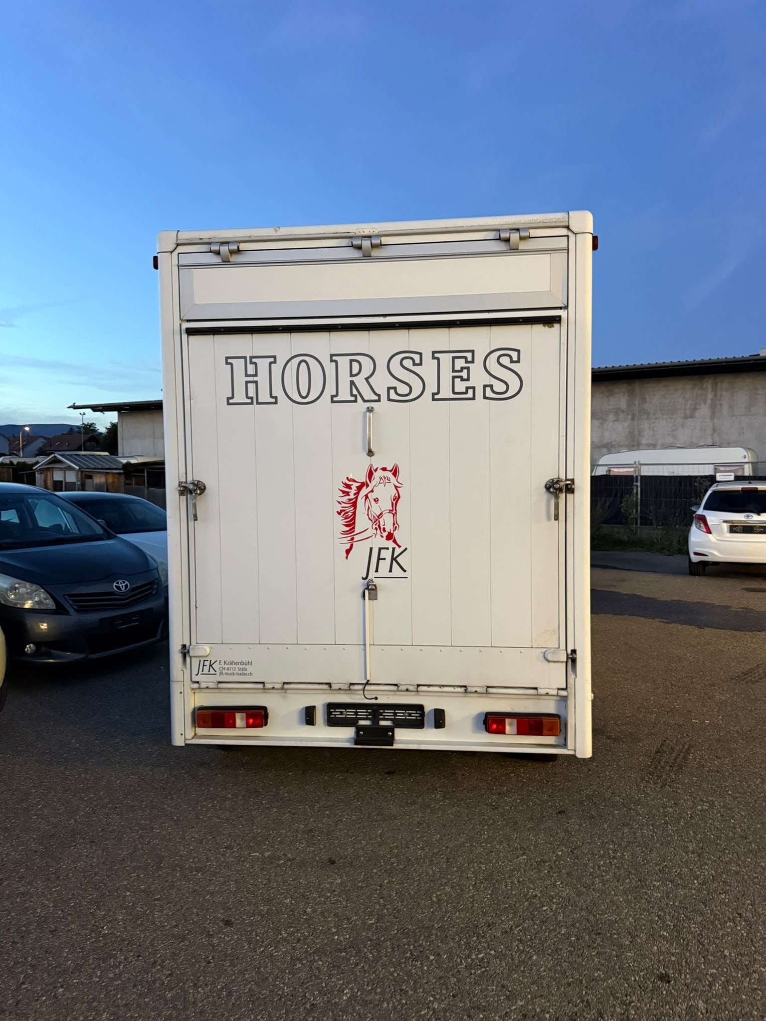 FORD Transit 2.2 TDCi 350 Pferdetransport-image-5