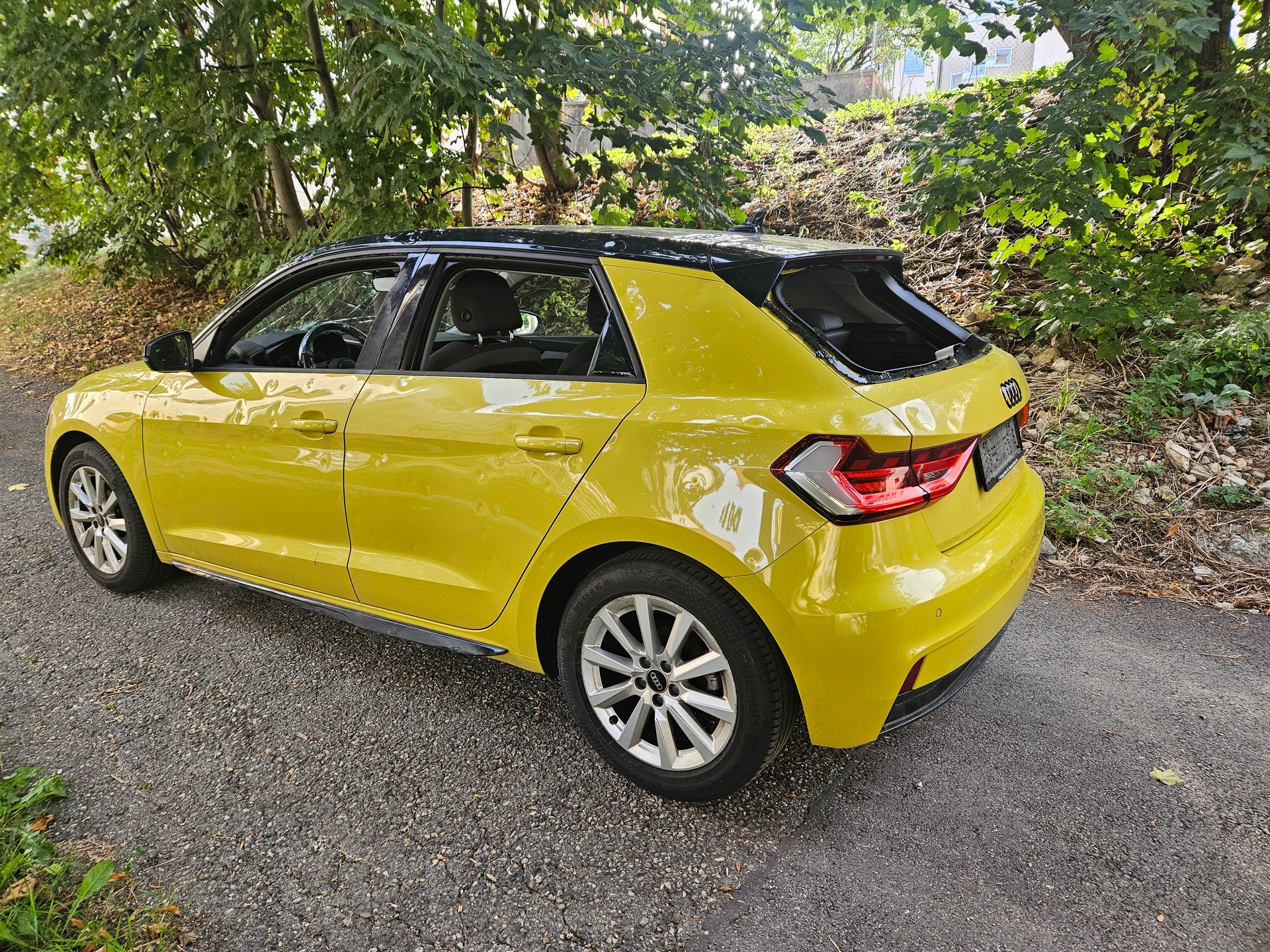 AUDI A1 Sportback 30 TFSI advanced Attraction HAGEL-image-9