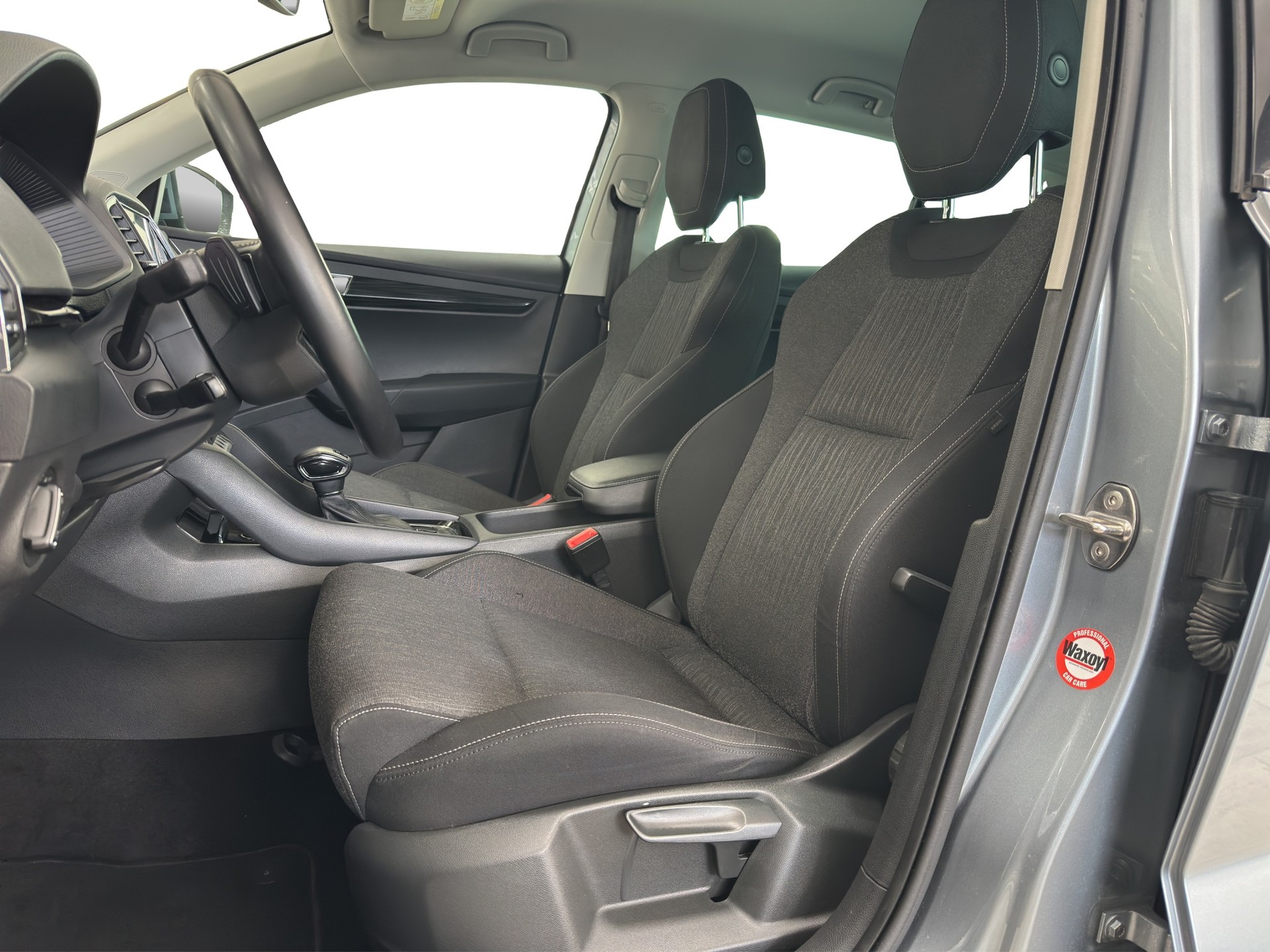 SKODA Karoq 2.0 TDI CR Style 4x4 DSG-image-21