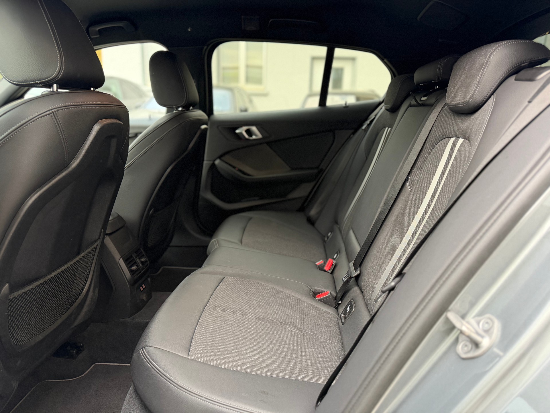 BMW 116d Steptronic Sport Line-image-10
