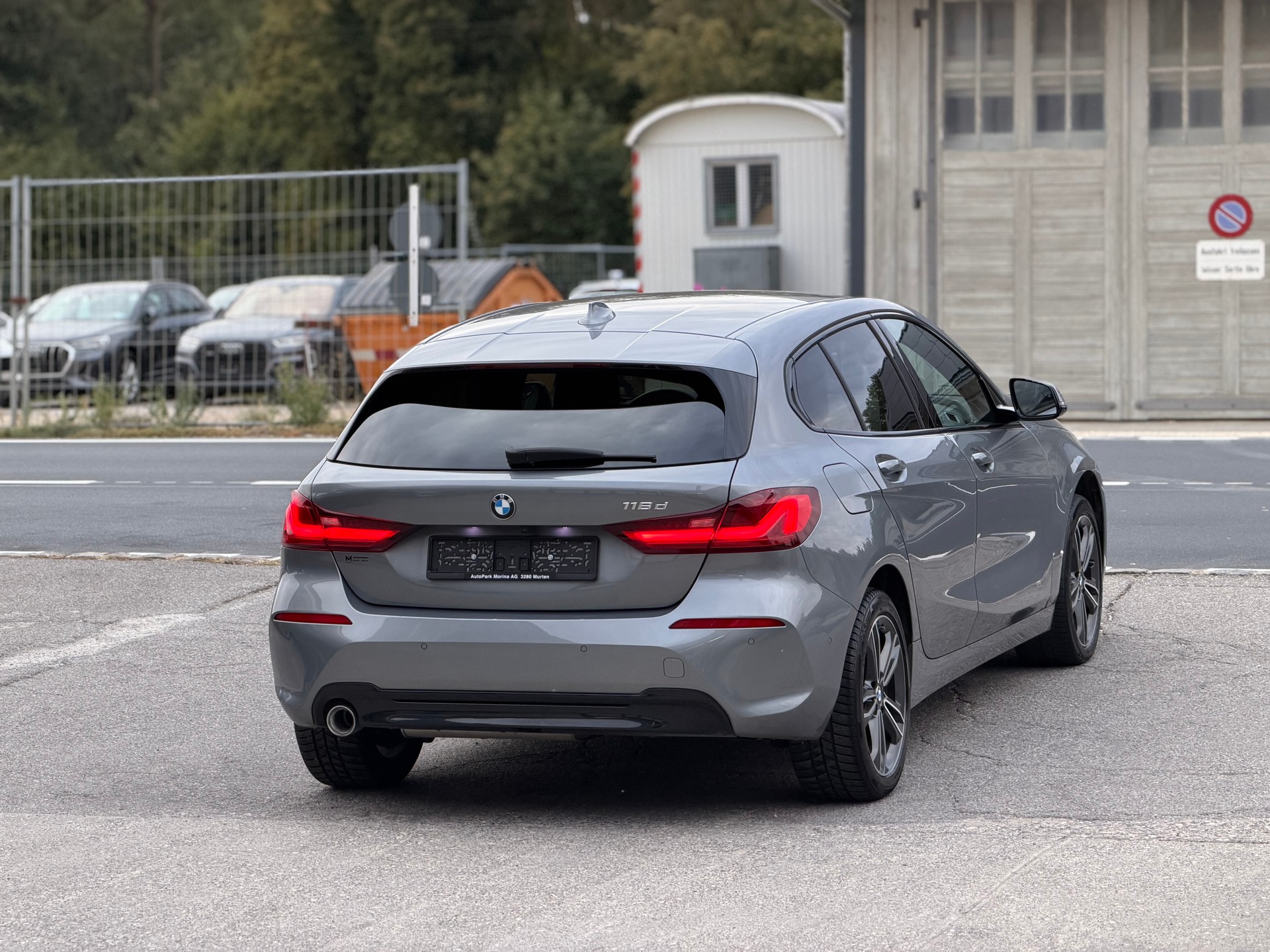 BMW 116d Steptronic Sport Line-image-4
