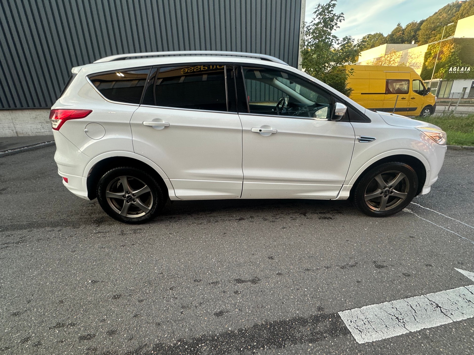 FORD Kuga 2.0 TDCi Titanium S 4WD PowerShift-image-8