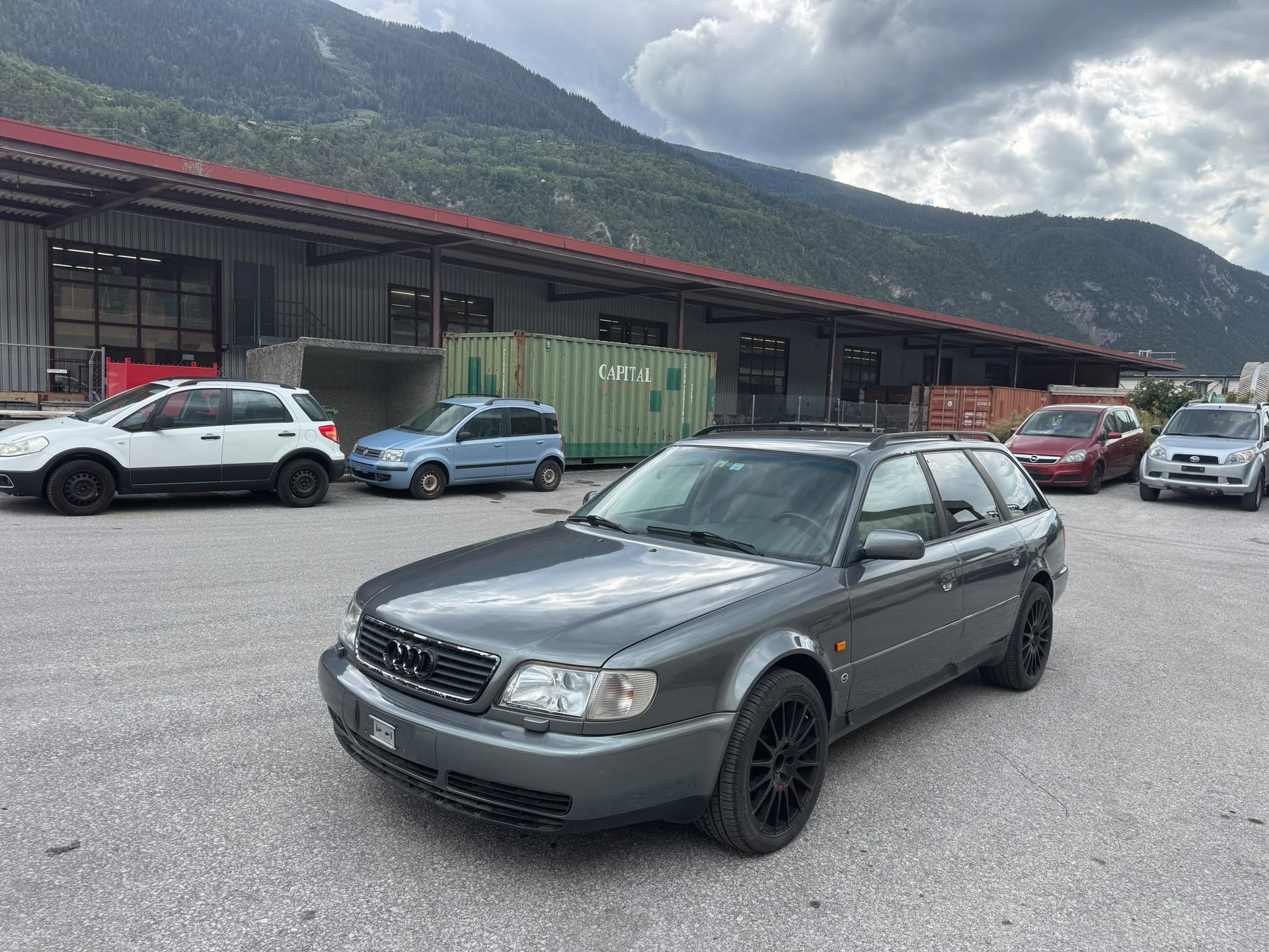 AUDI S6 Avant quattro 4.2-image-1