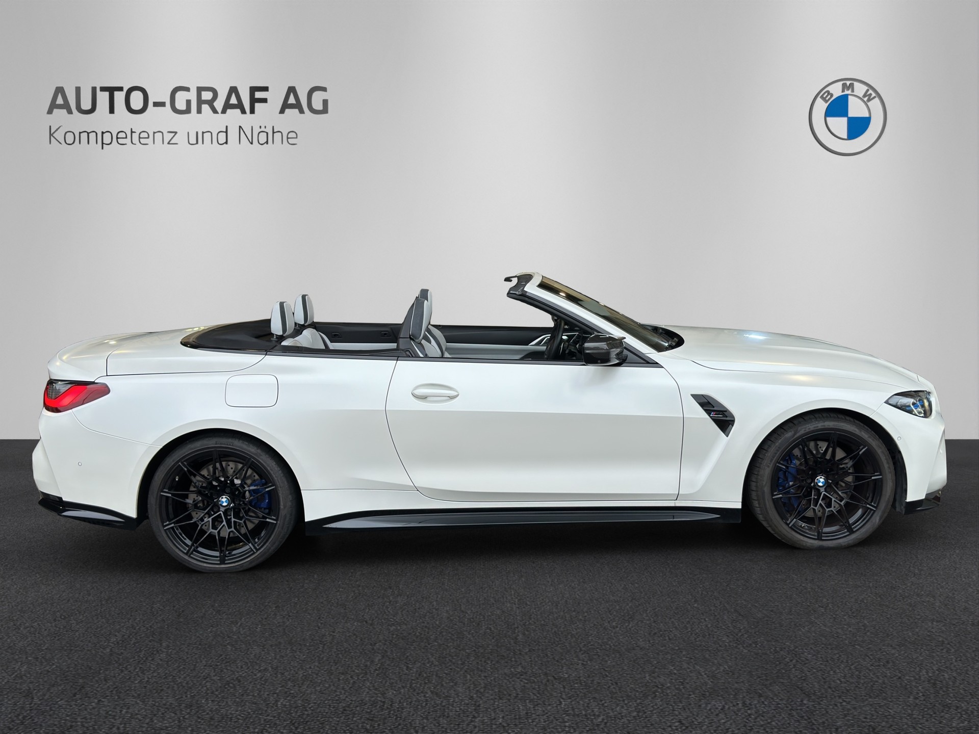 BMW 4er Reihe G83 Cabrio M4 Competition xDrive-image-6