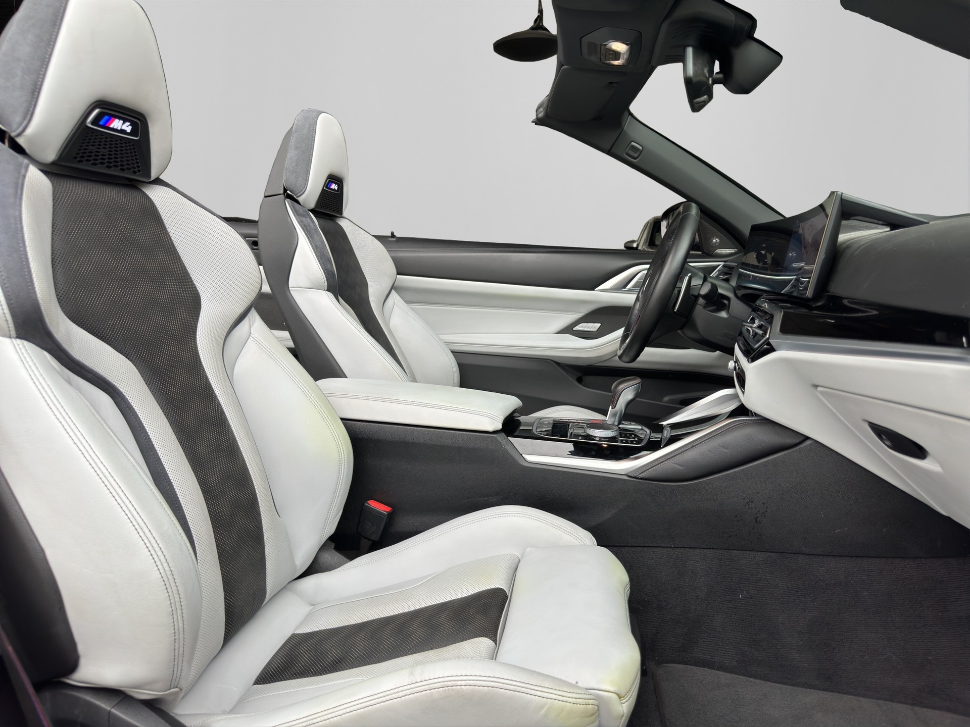 BMW 4er Reihe G83 Cabrio M4 Competition xDrive-image-18