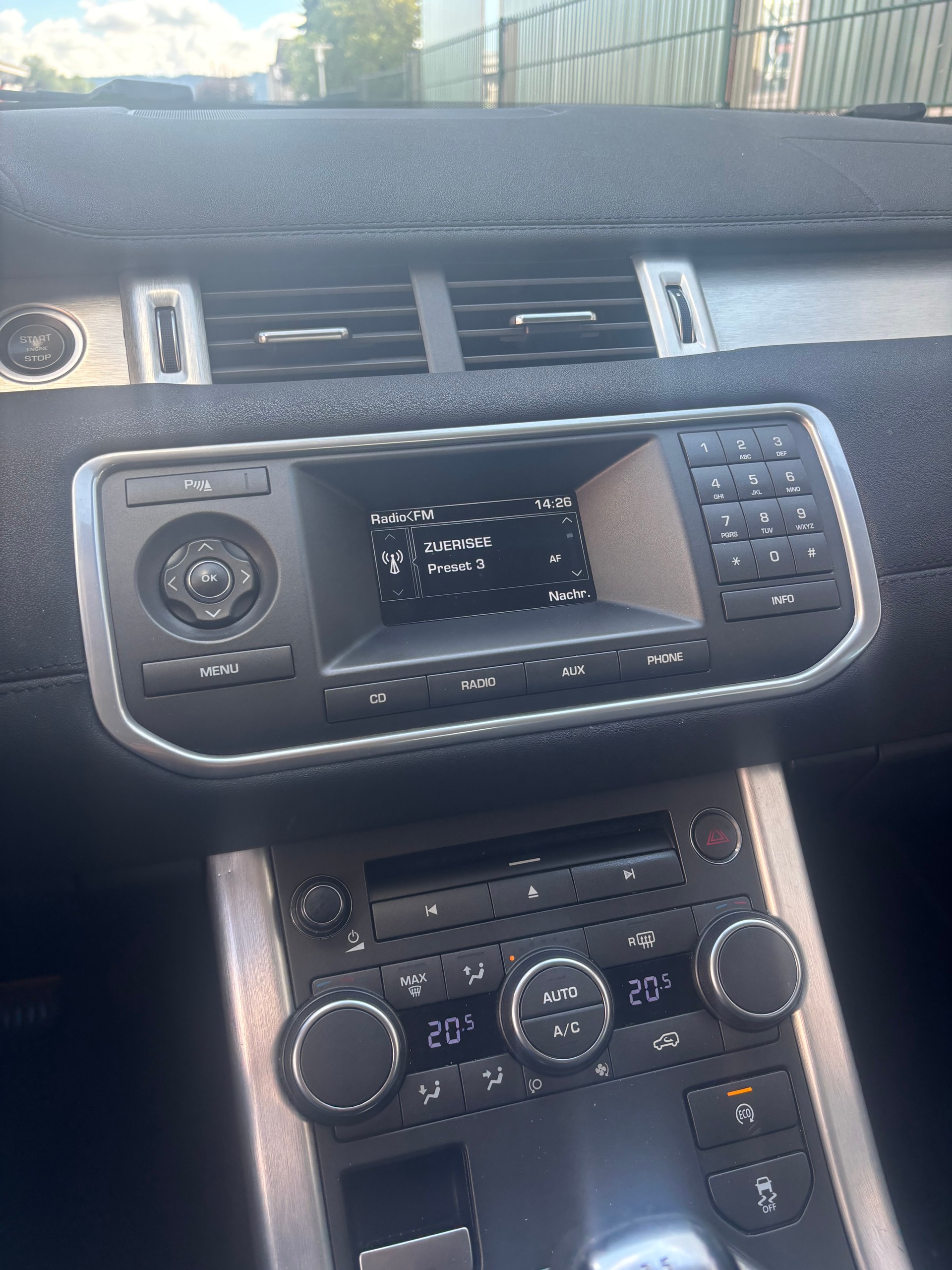 LAND ROVER Range Rover Evoque 2.2eD4 Prestige 2WD-image-9
