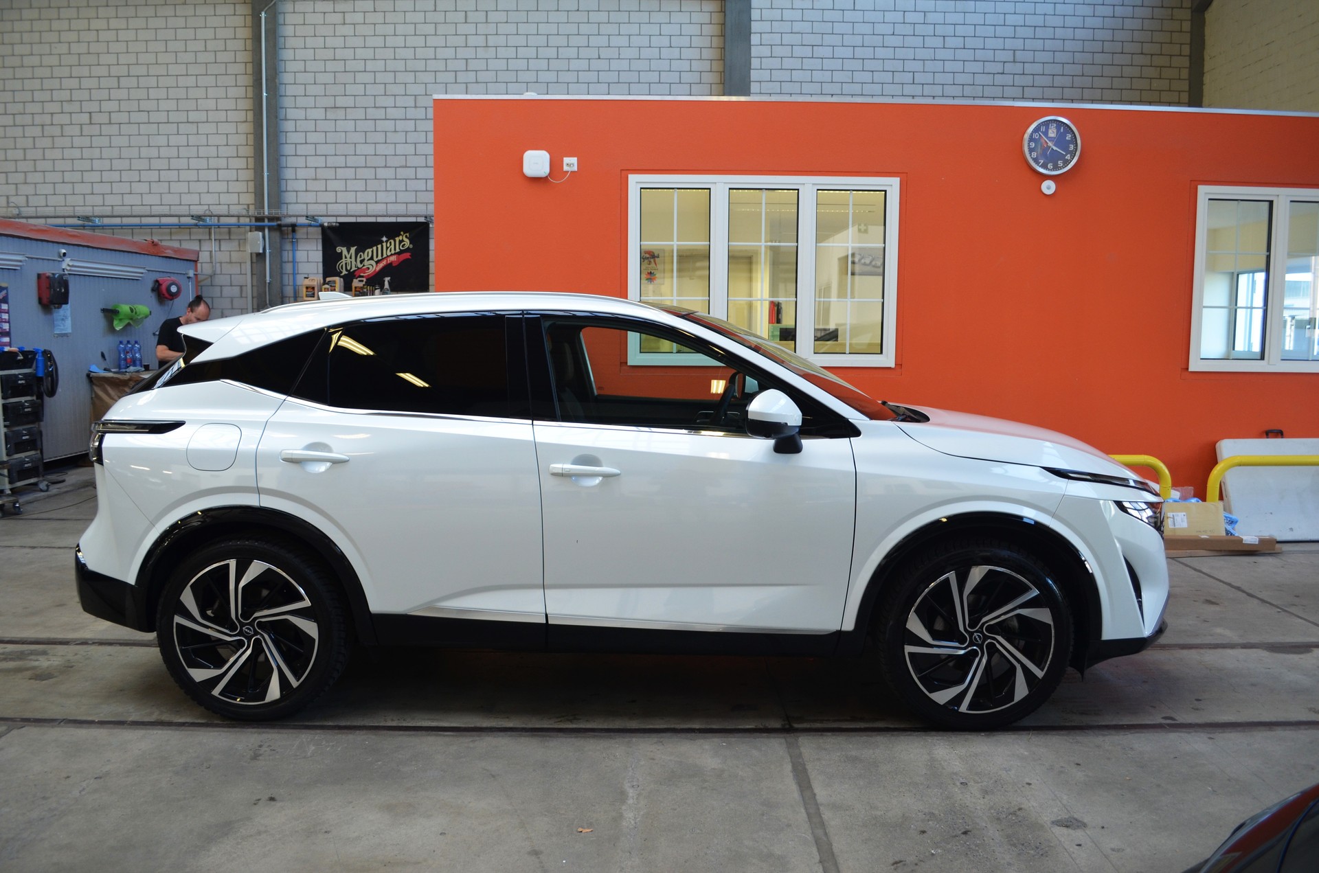 NISSAN Qashqai 1.3 DIG-T MHEV Tekna+ Xtronic 4x4-image-3