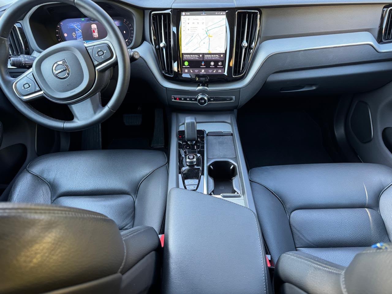 VOLVO XC60 B4 Benzin Mild Hybrid Momentum Geartronic-image-7