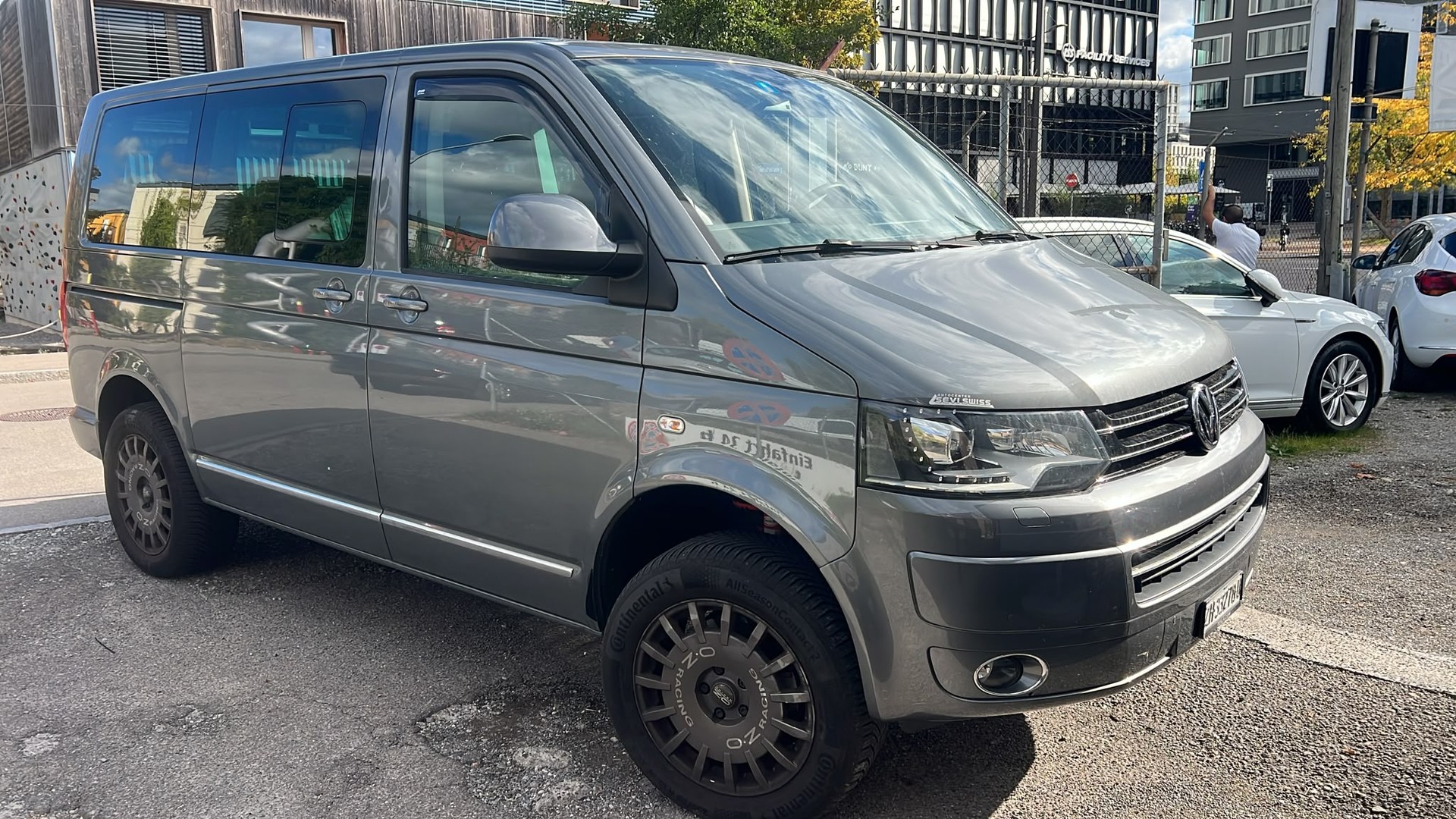 VW T5 Multivan 2.0 Bi-TDI CR HL Last Ed. 4Motion DSG-image-1