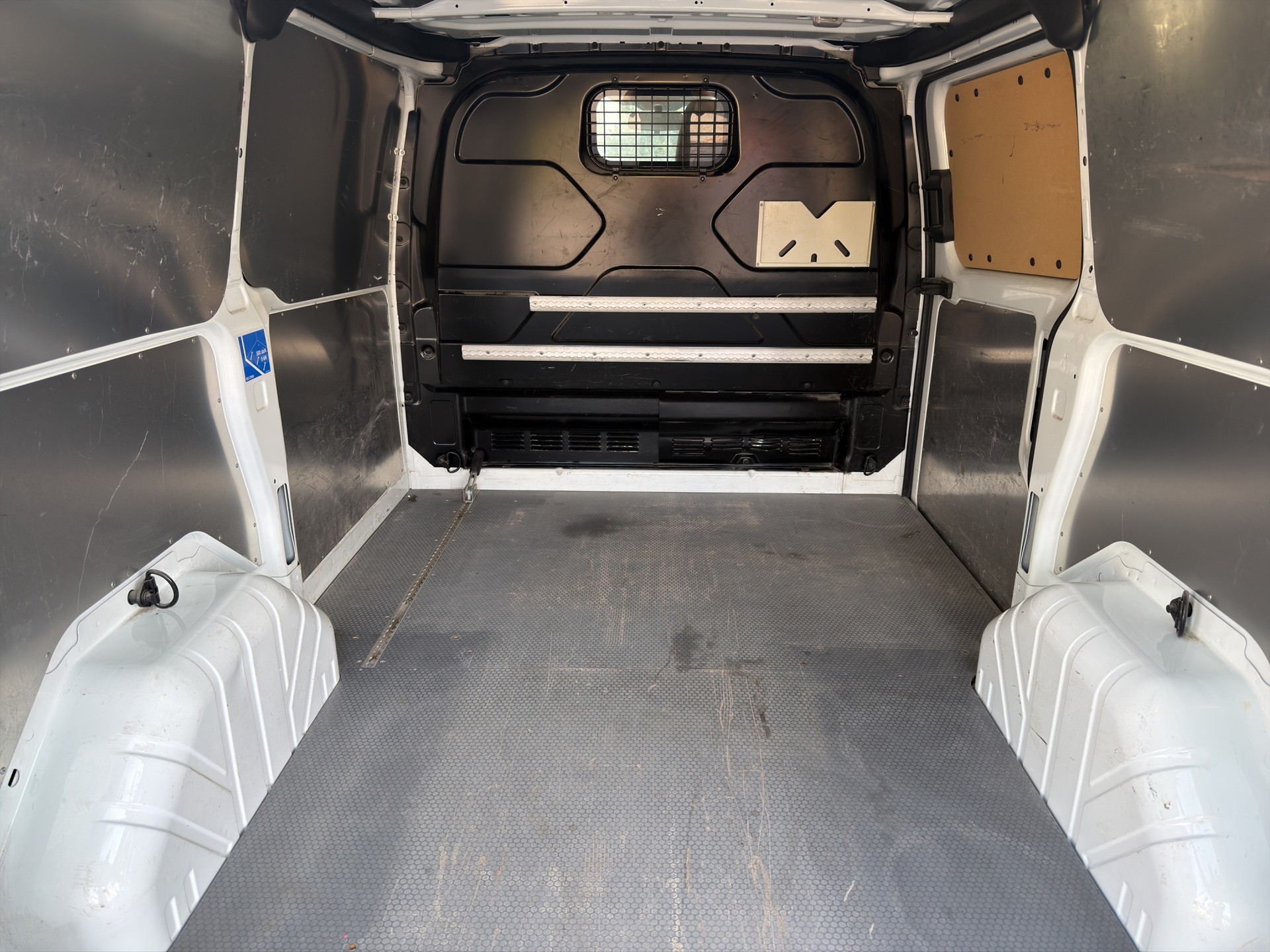 FORD Transit Custom Van 270 L1H1 Startup-image-12
