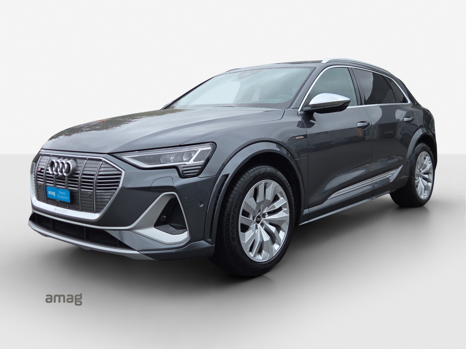 AUDI e-tron S quattro-image-0