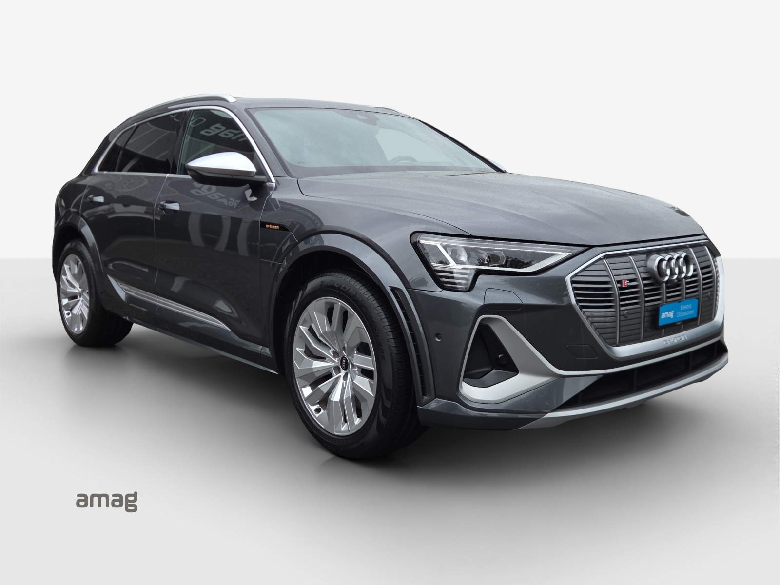 AUDI e-tron S quattro-image-5