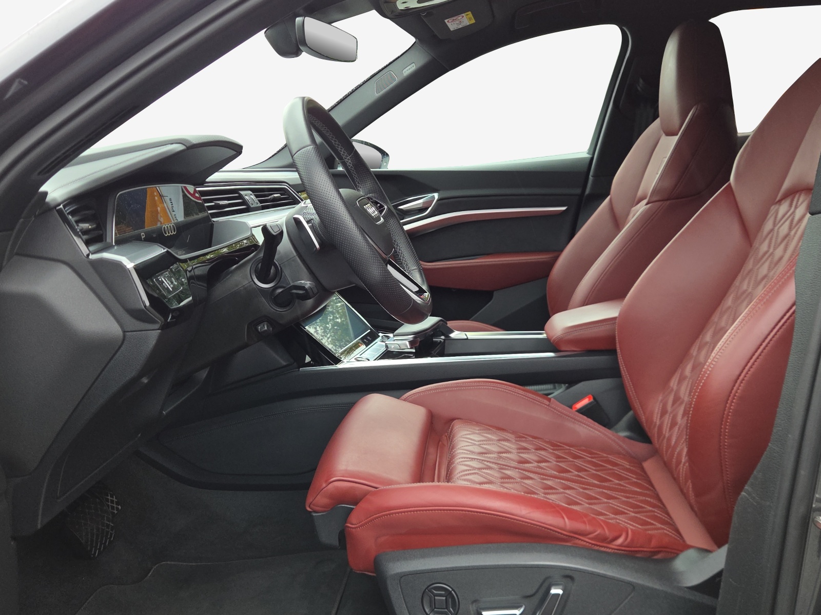 AUDI e-tron S quattro-image-7