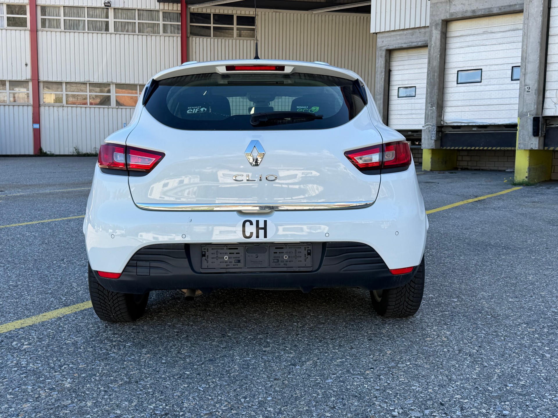 RENAULT Clio 1.2 16V T Dynamique EDC-image-5