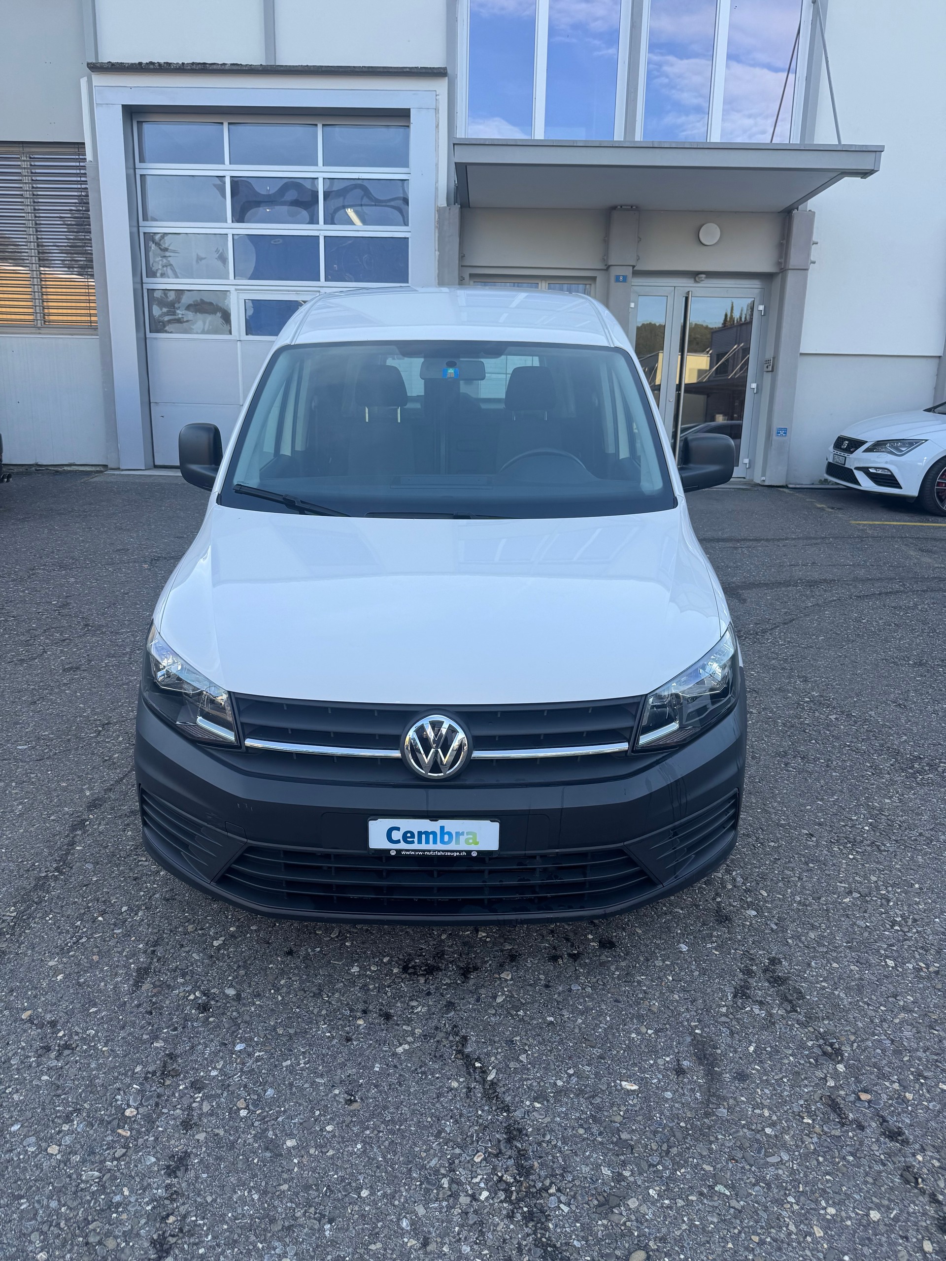 VW Caddy Maxi 2.0TDI Entry BlueMotion Technology-image-1