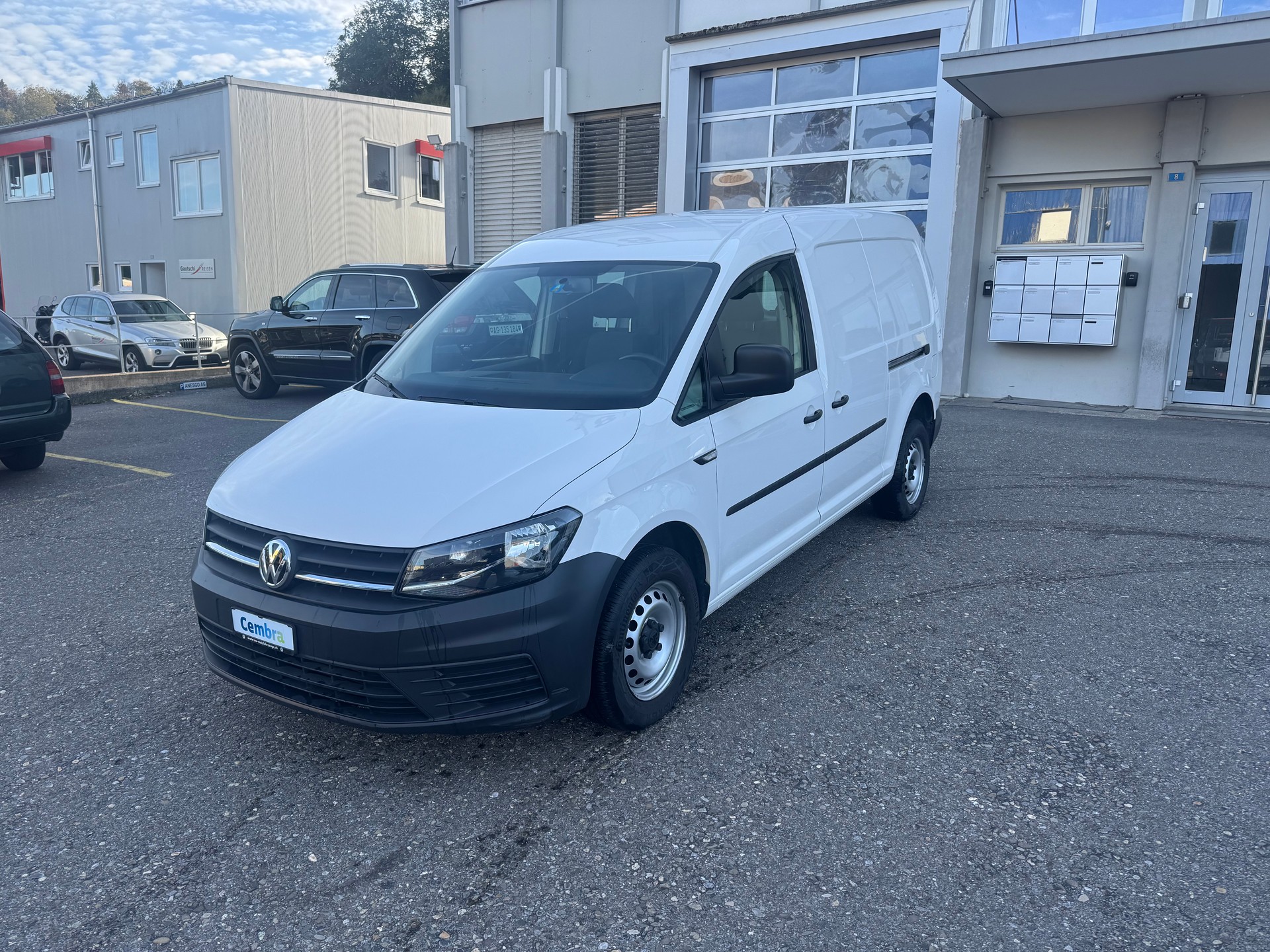 VW Caddy Maxi 2.0TDI Entry BlueMotion Technology-image-8