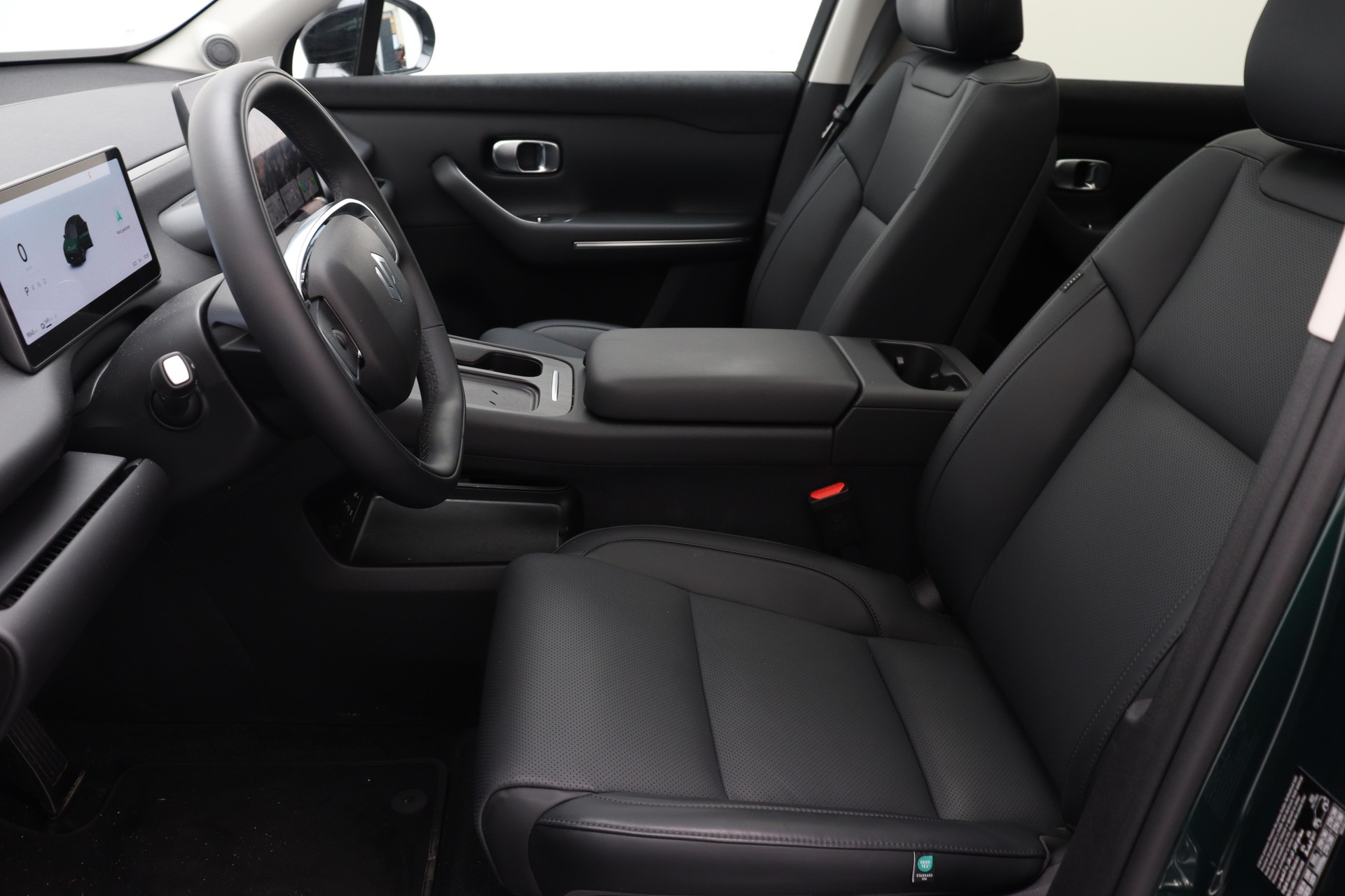 LEAPMOTOR C10 EV AWD-image-6