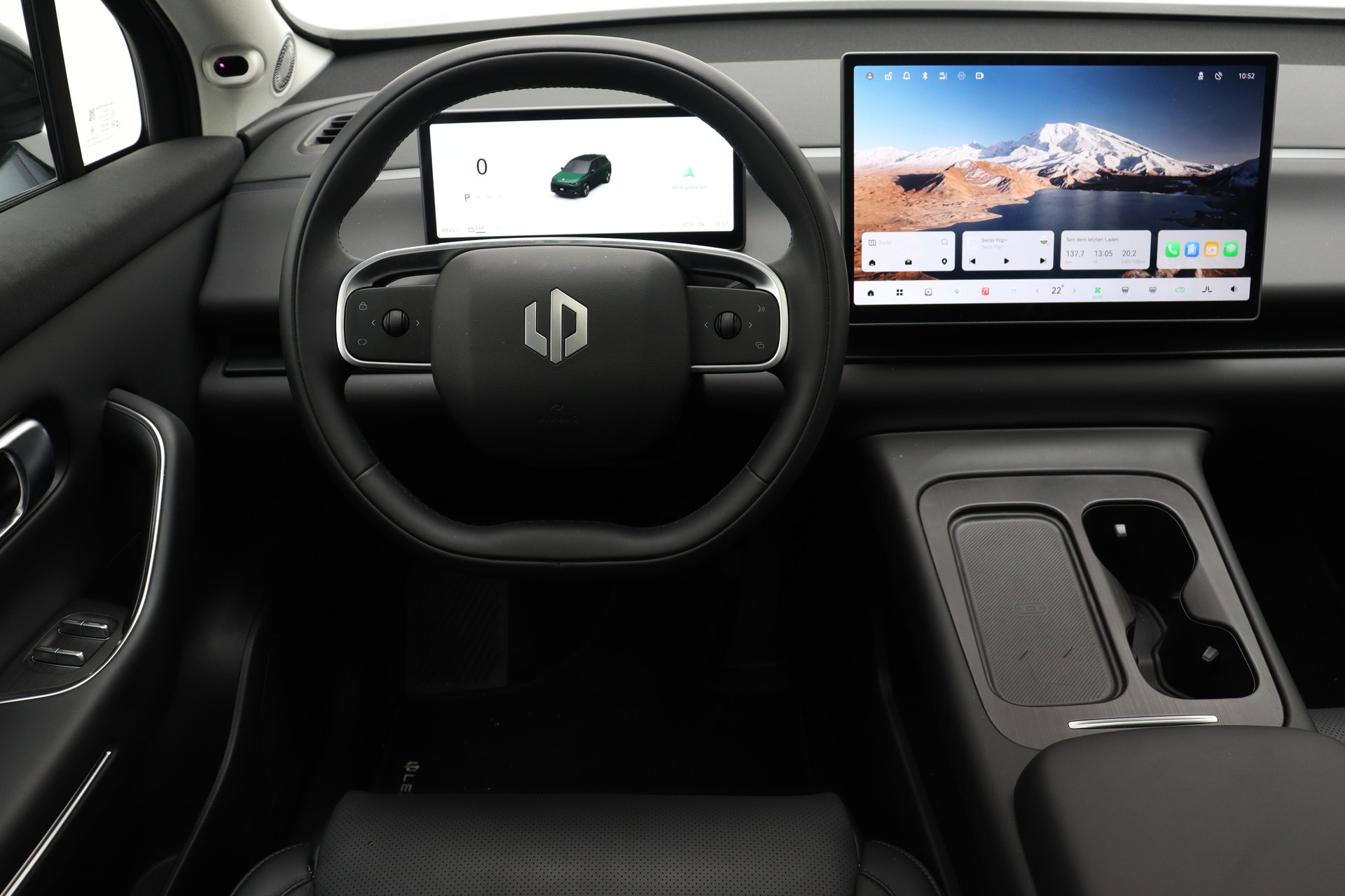 LEAPMOTOR C10 EV AWD-image-8