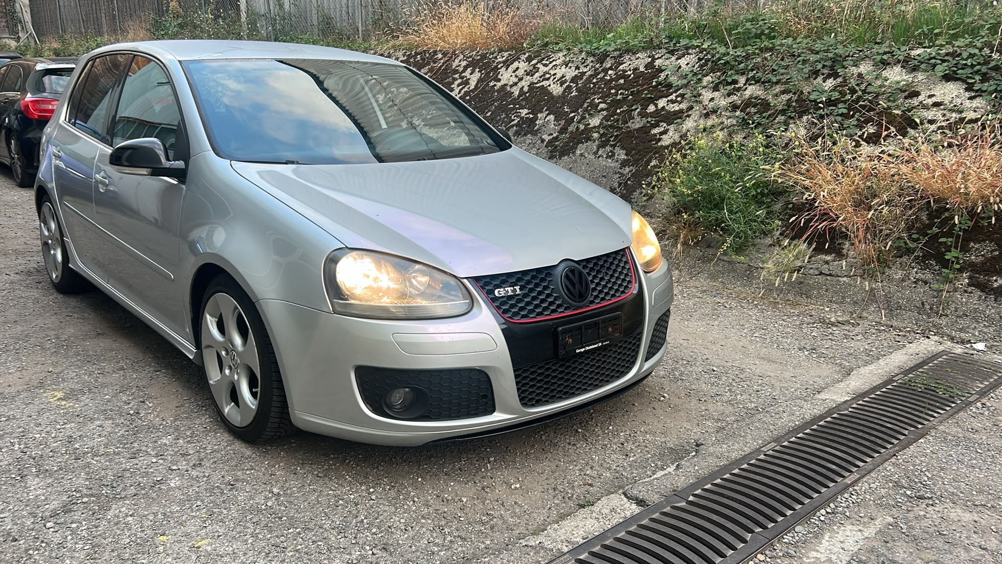 Car photo