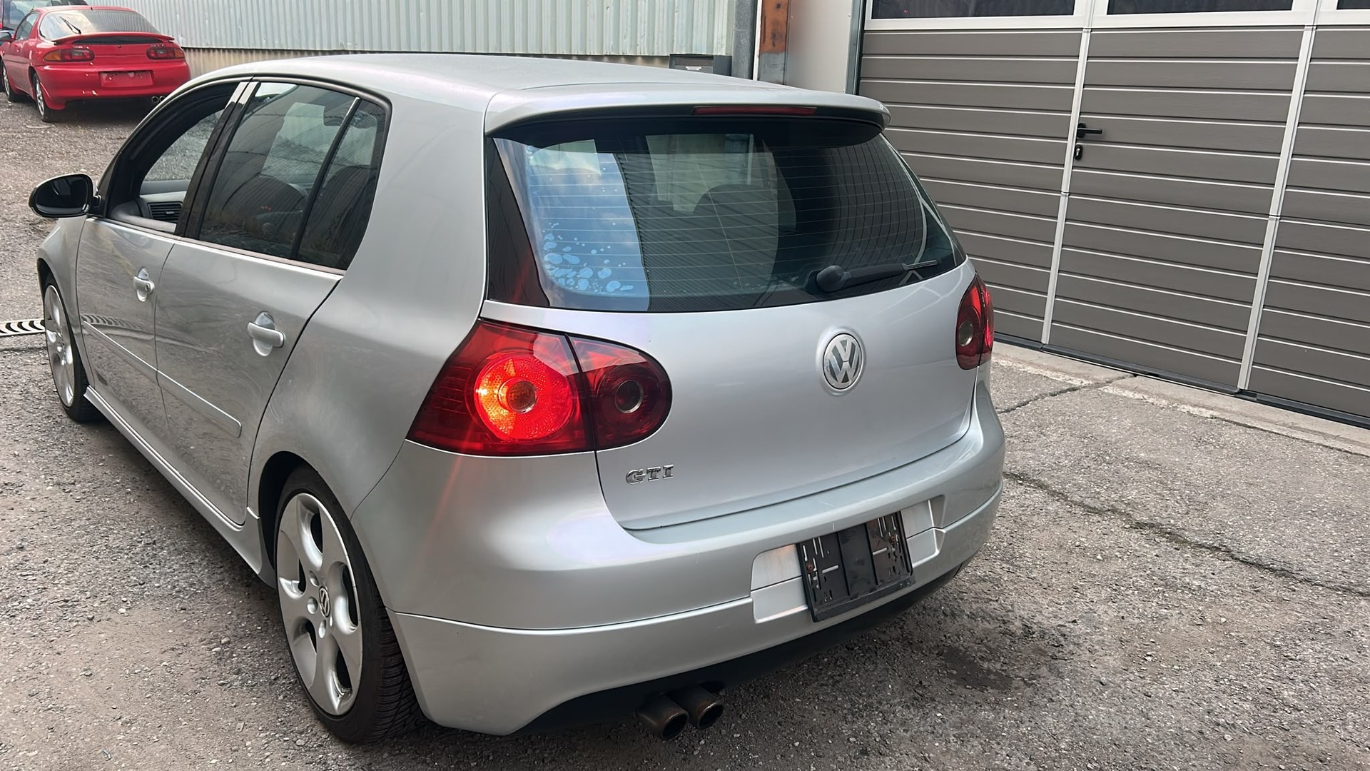 VW Golf 2.0 TFSI GTI-image-4