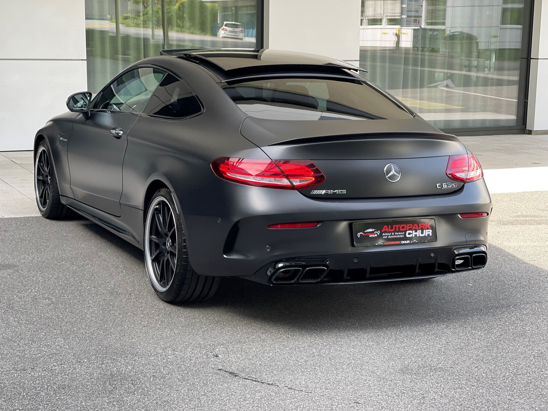 MERCEDES-BENZ C 63 S AMG 9G-tronic-image-2