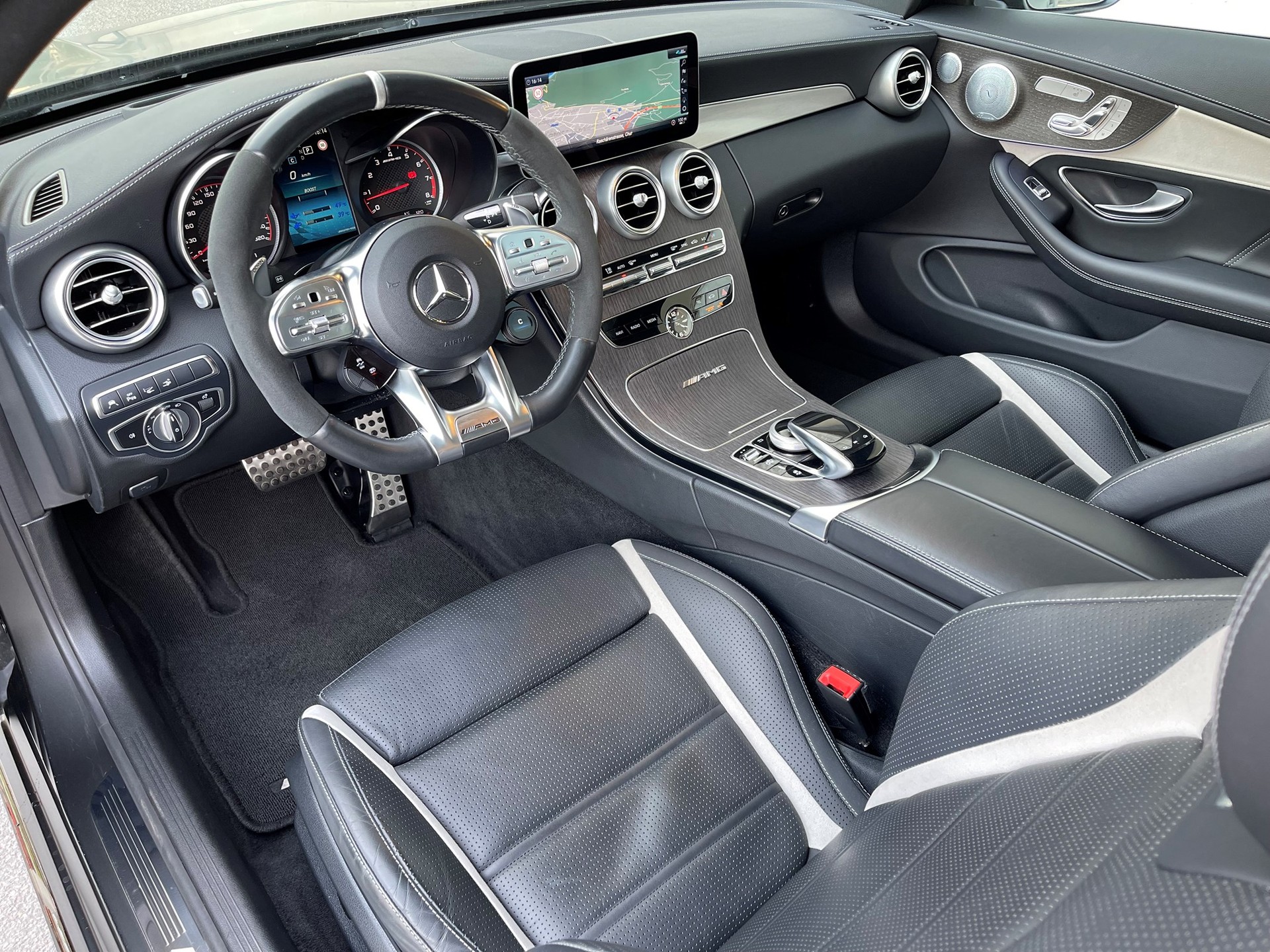 MERCEDES-BENZ C 63 S AMG 9G-tronic-image-9