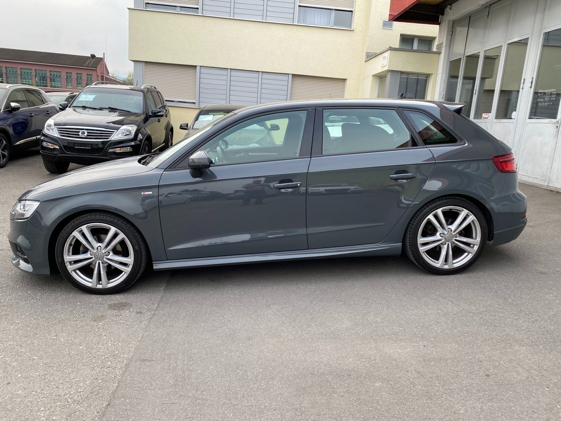 AUDI A3 Sportback 30 TDI Sport S-tronic-image-9