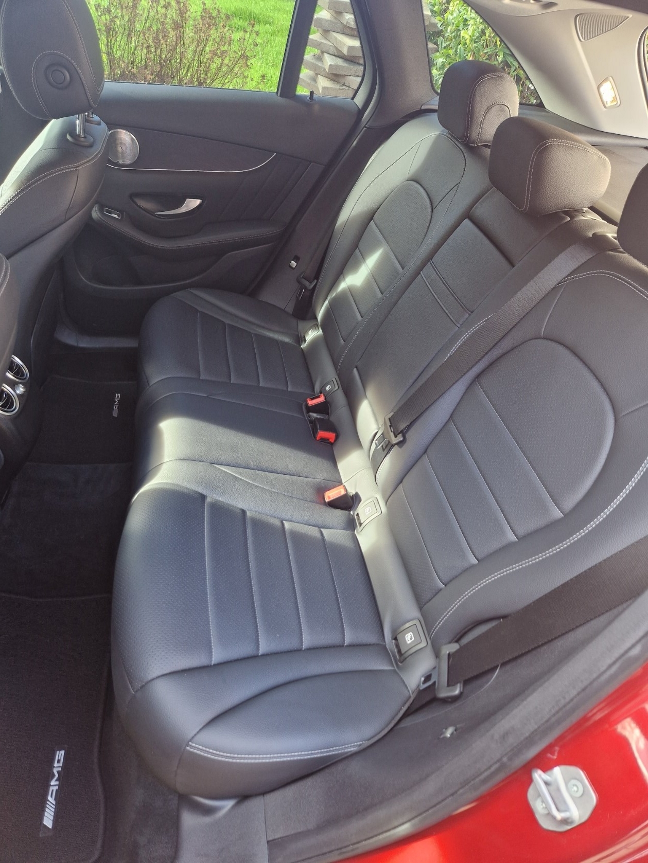 MERCEDES-BENZ GLC 250 d AMG Line 4Matic 9G-Tronic-image-4