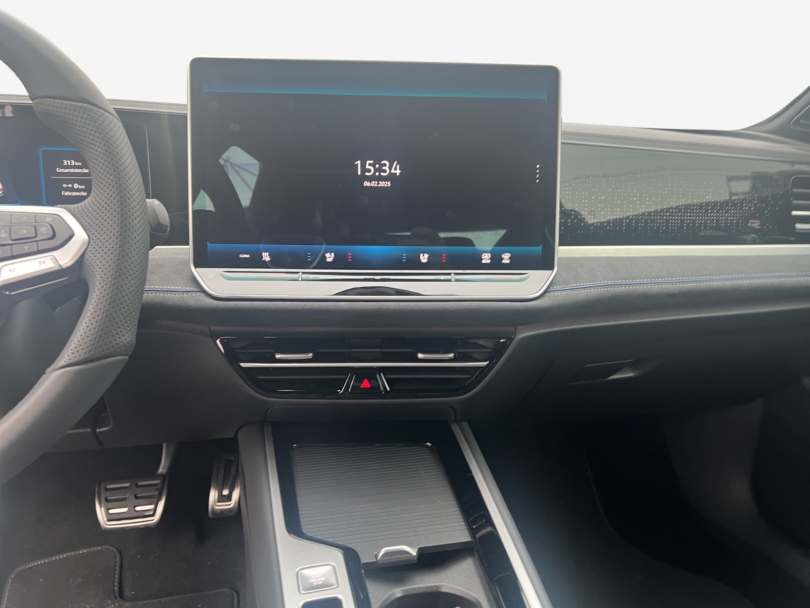 VW Passat Variant 1.5 TSI evo2 Plug-In- Hybrid R-Line DSG-image-10