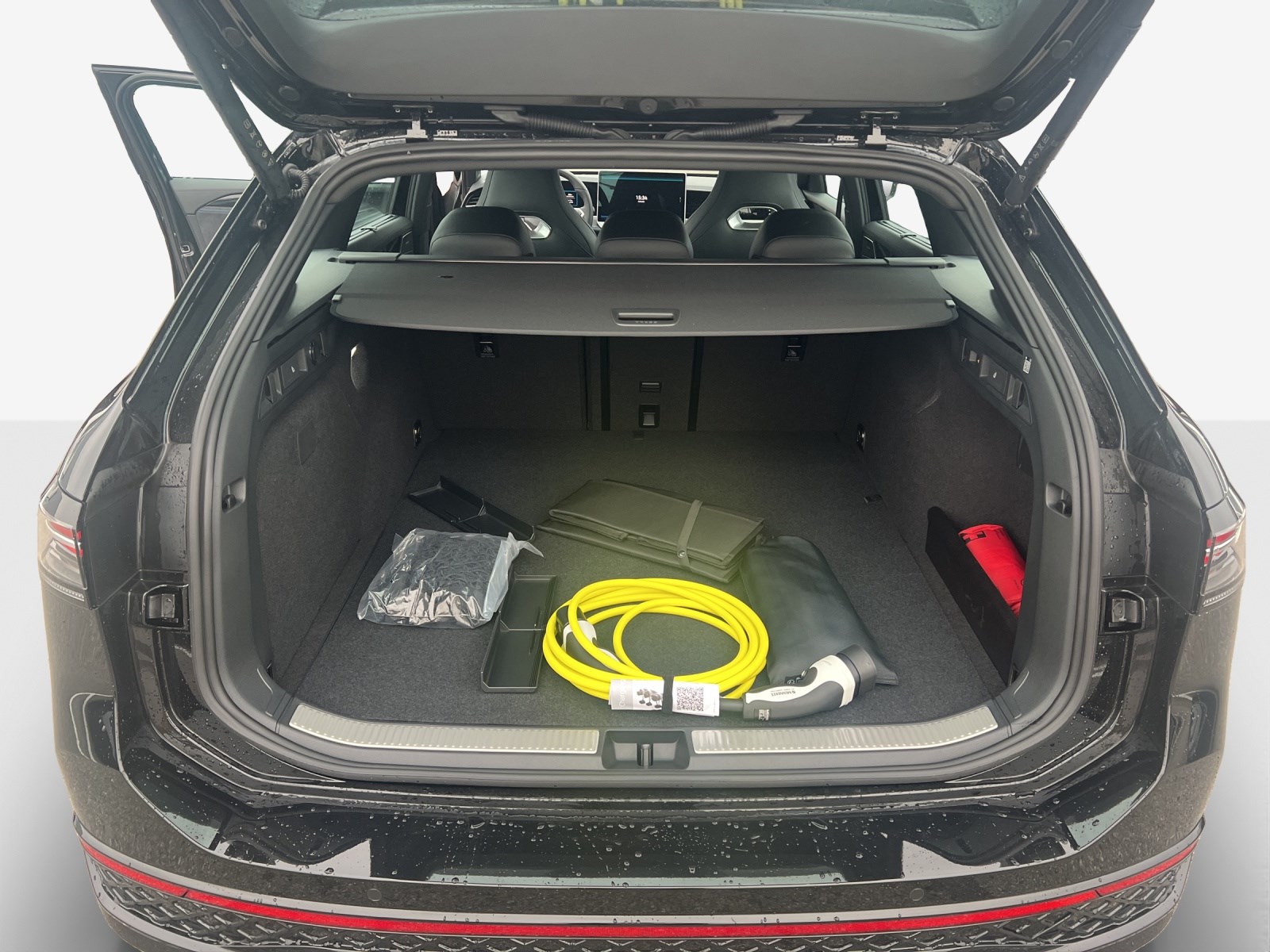 VW Passat Variant 1.5 TSI evo2 Plug-In- Hybrid R-Line DSG-image-12