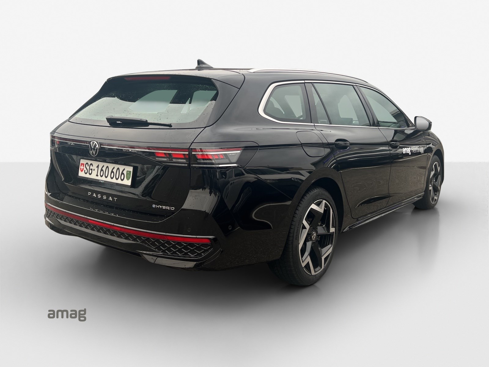 VW Passat Variant 1.5 TSI evo2 Plug-In- Hybrid R-Line DSG-image-4