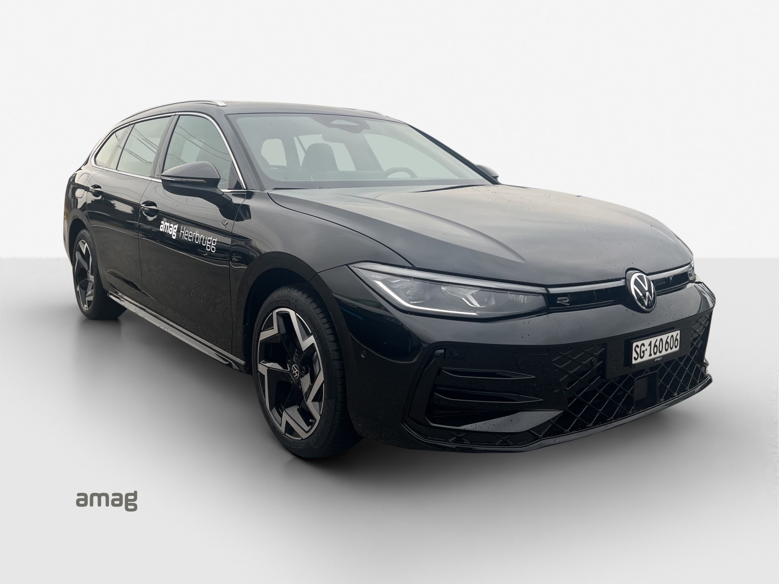 VW Passat Variant 1.5 TSI evo2 Plug-In- Hybrid R-Line DSG-image-5