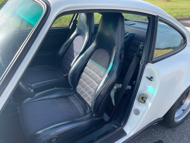 PORSCHE 911 Carrera-image-9
