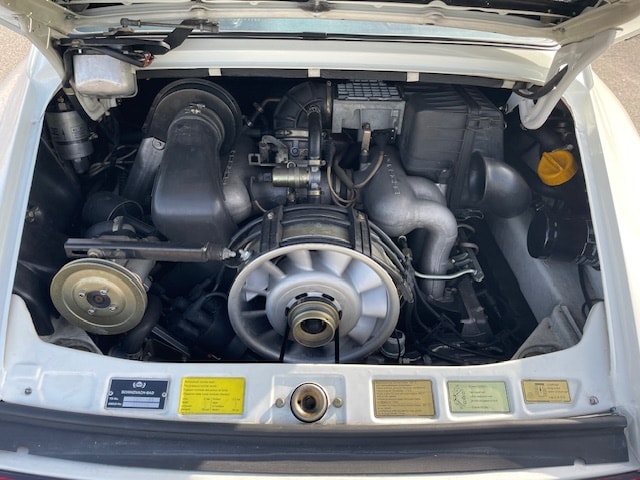 PORSCHE 911 Carrera-image-15