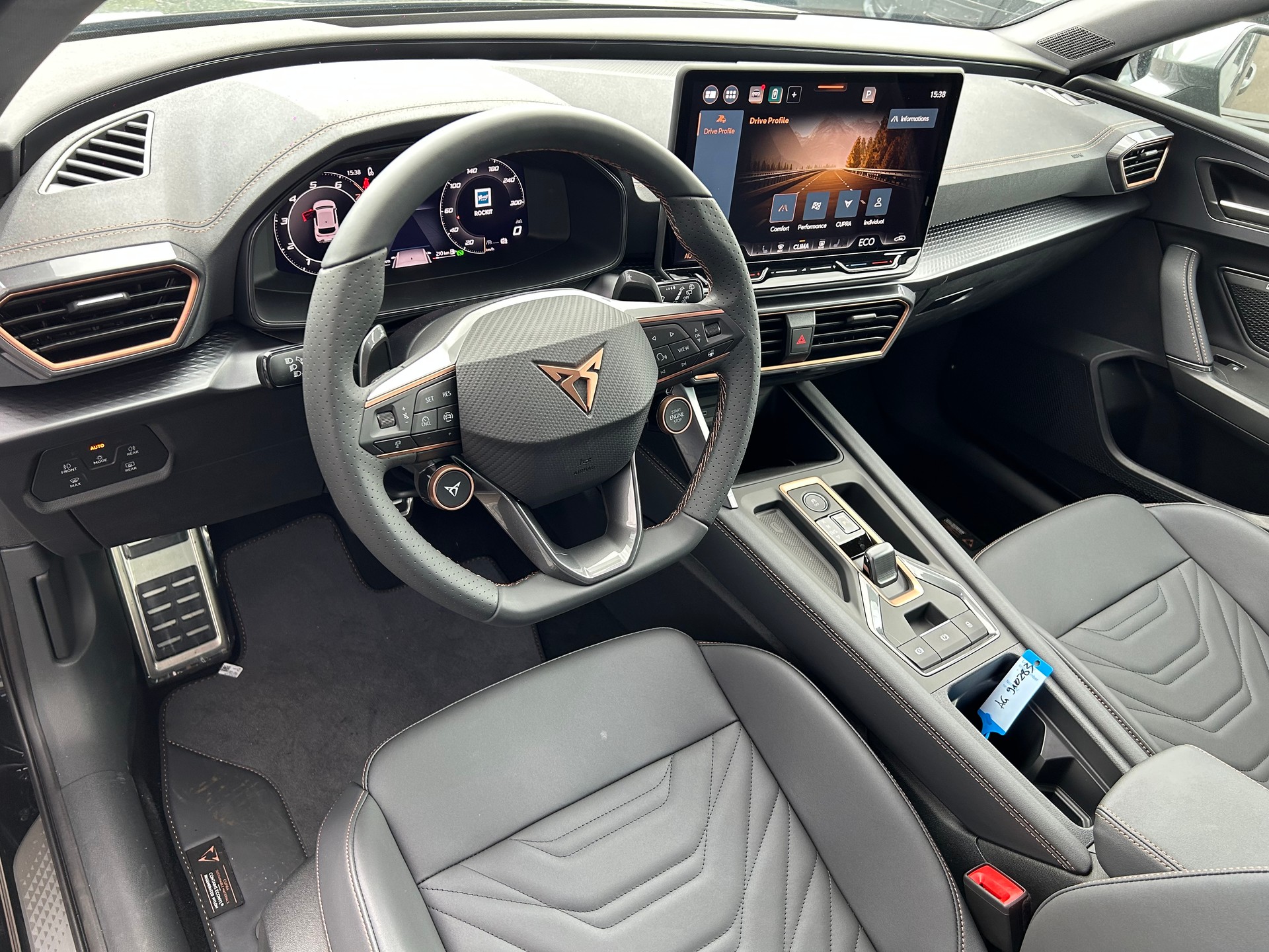 CUPRA LEON-image-5
