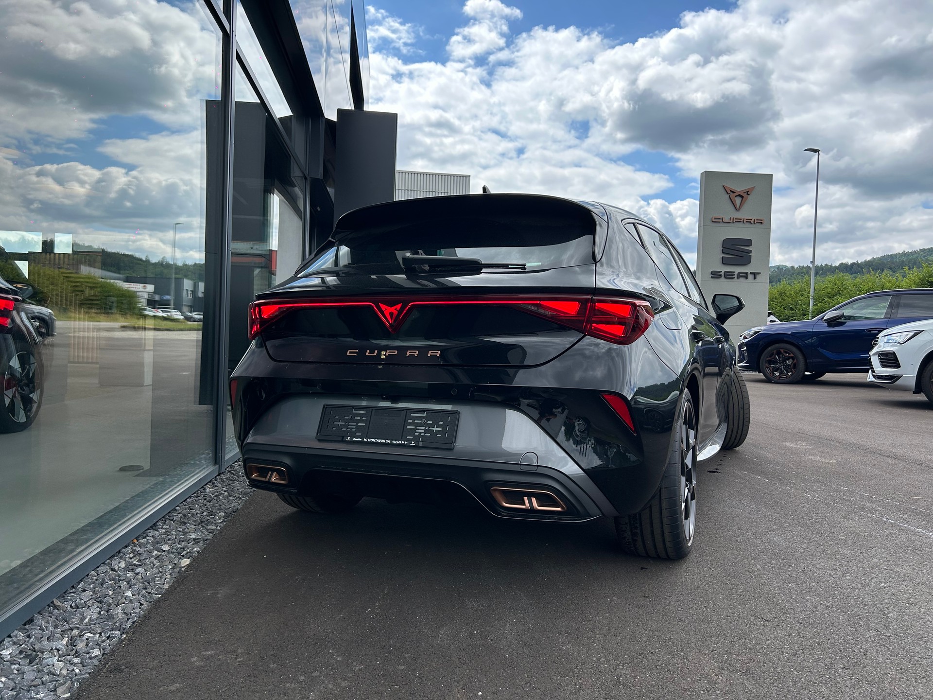CUPRA LEON-image-3