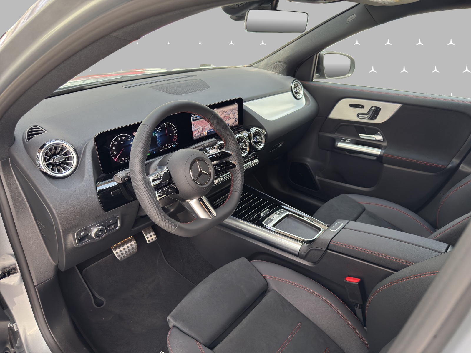 MERCEDES-BENZ GLA 250 e 8G-DCT-image-8