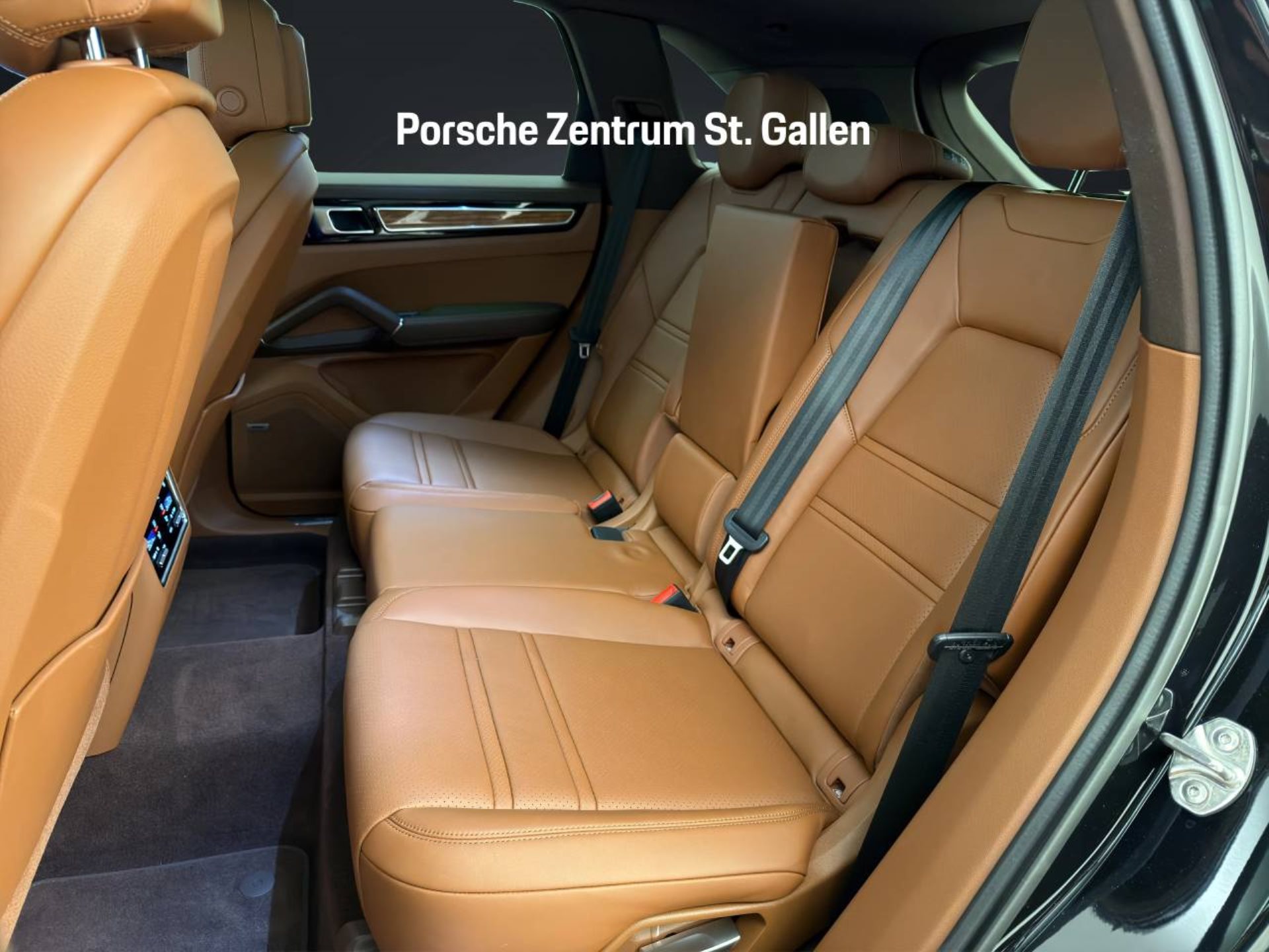 PORSCHE Cayenne S-image-14