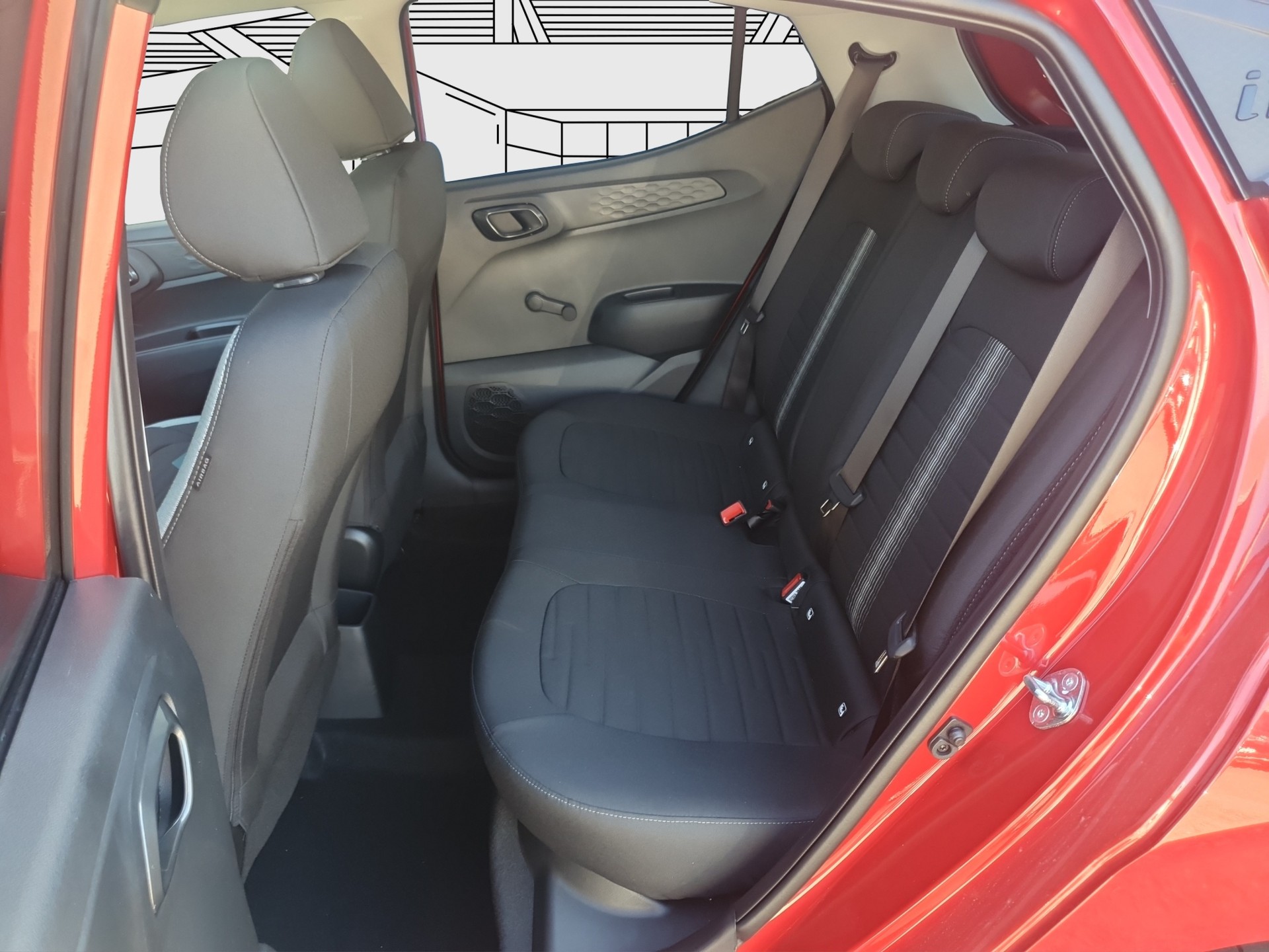 HYUNDAI i10 1.2 Amplia Facelift 2025-image-11
