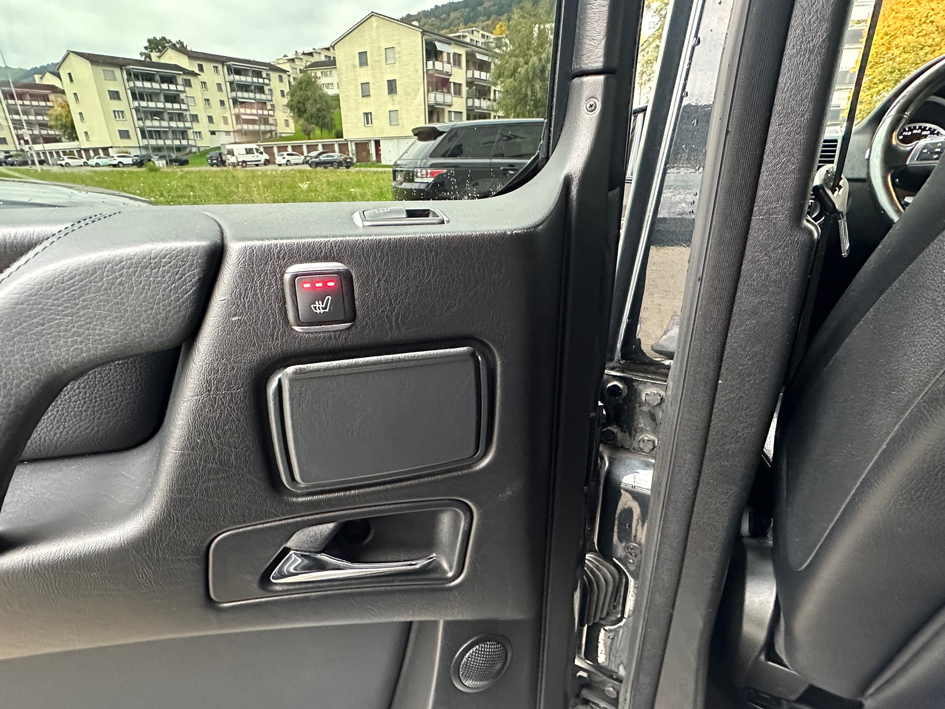 MERCEDES-BENZ G 350 BlueTEC 7G-Tronic-image-11