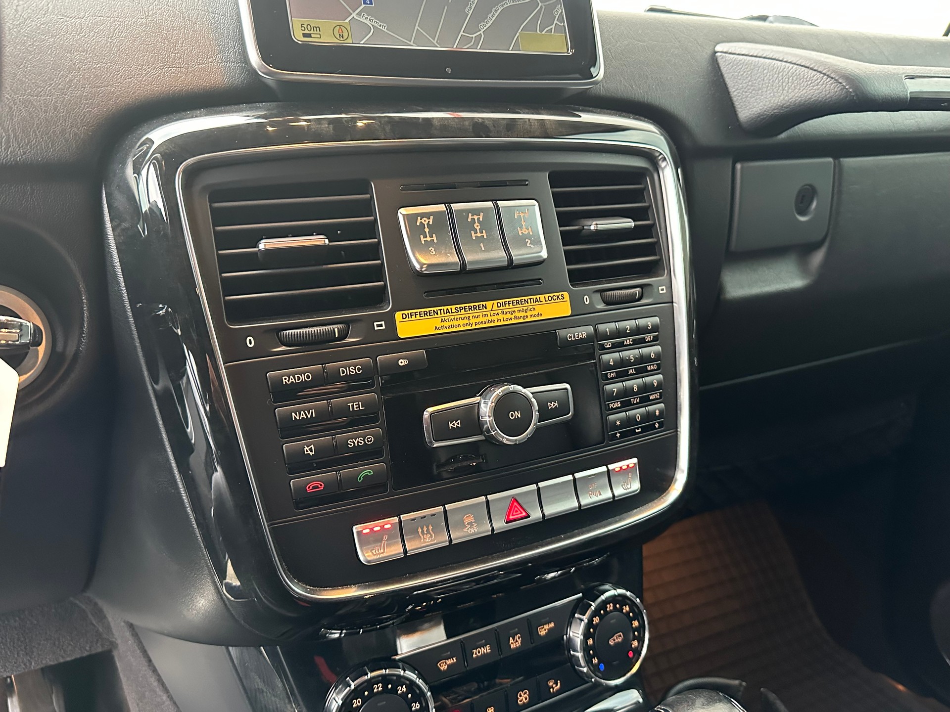 MERCEDES-BENZ G 350 BlueTEC 7G-Tronic-image-15