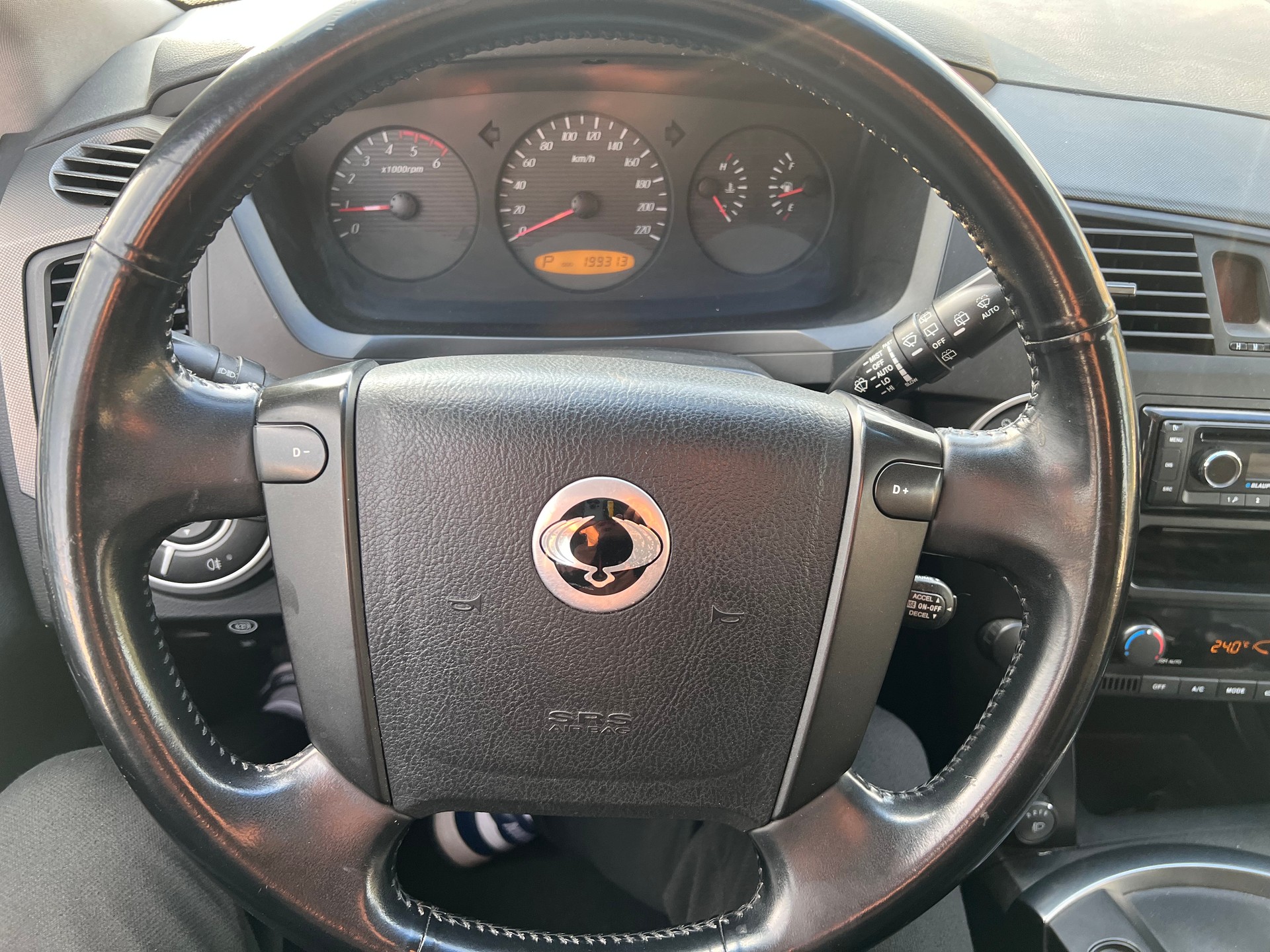 KGM-SsangYong Kyron 270 Xdi 4WD Comfort Automatic-image-6