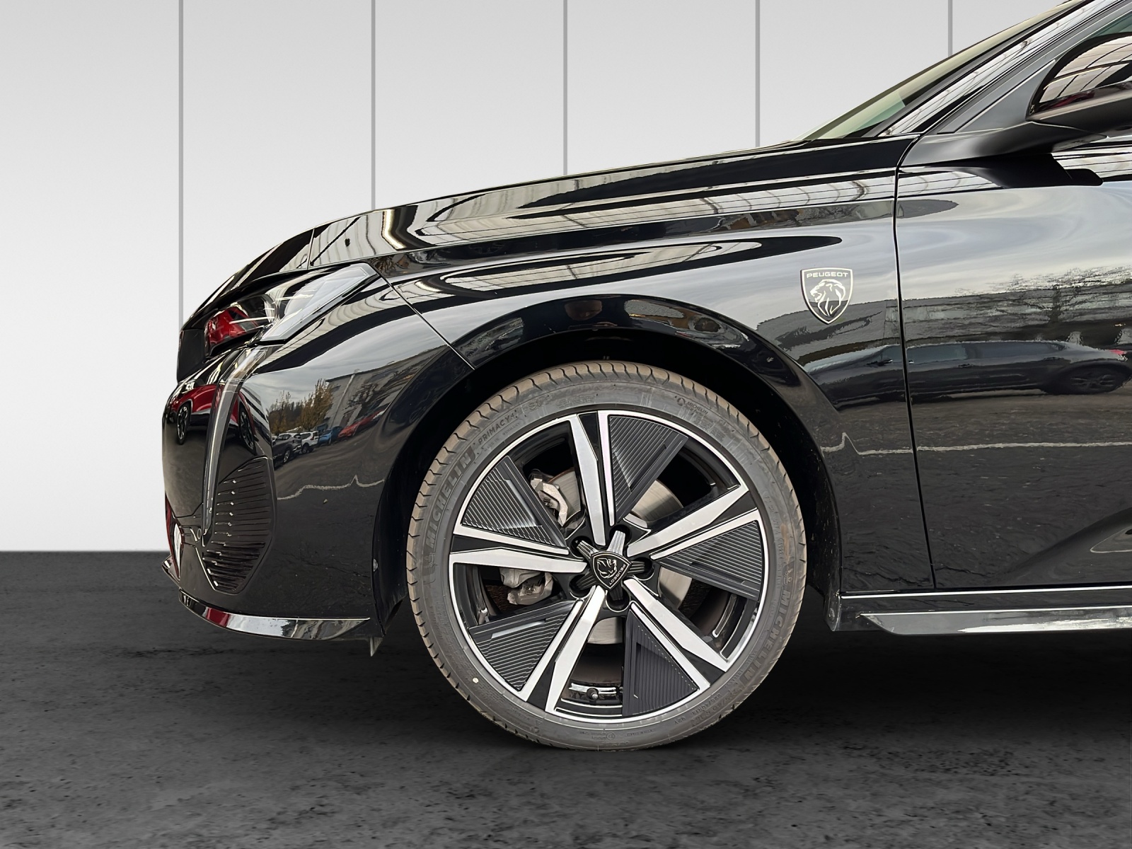 PEUGEOT 308 SW 1.2 Pure Tech GT EAT8-image-13