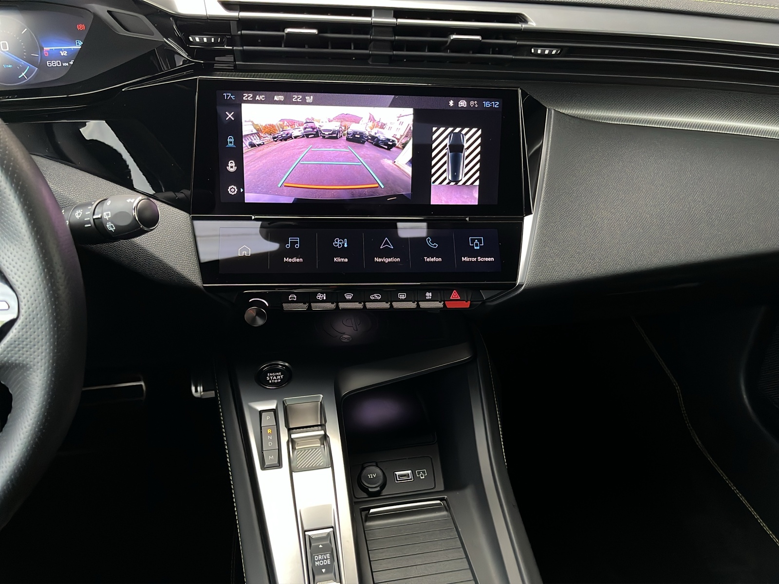 PEUGEOT 308 SW 1.2 Pure Tech GT EAT8-image-11