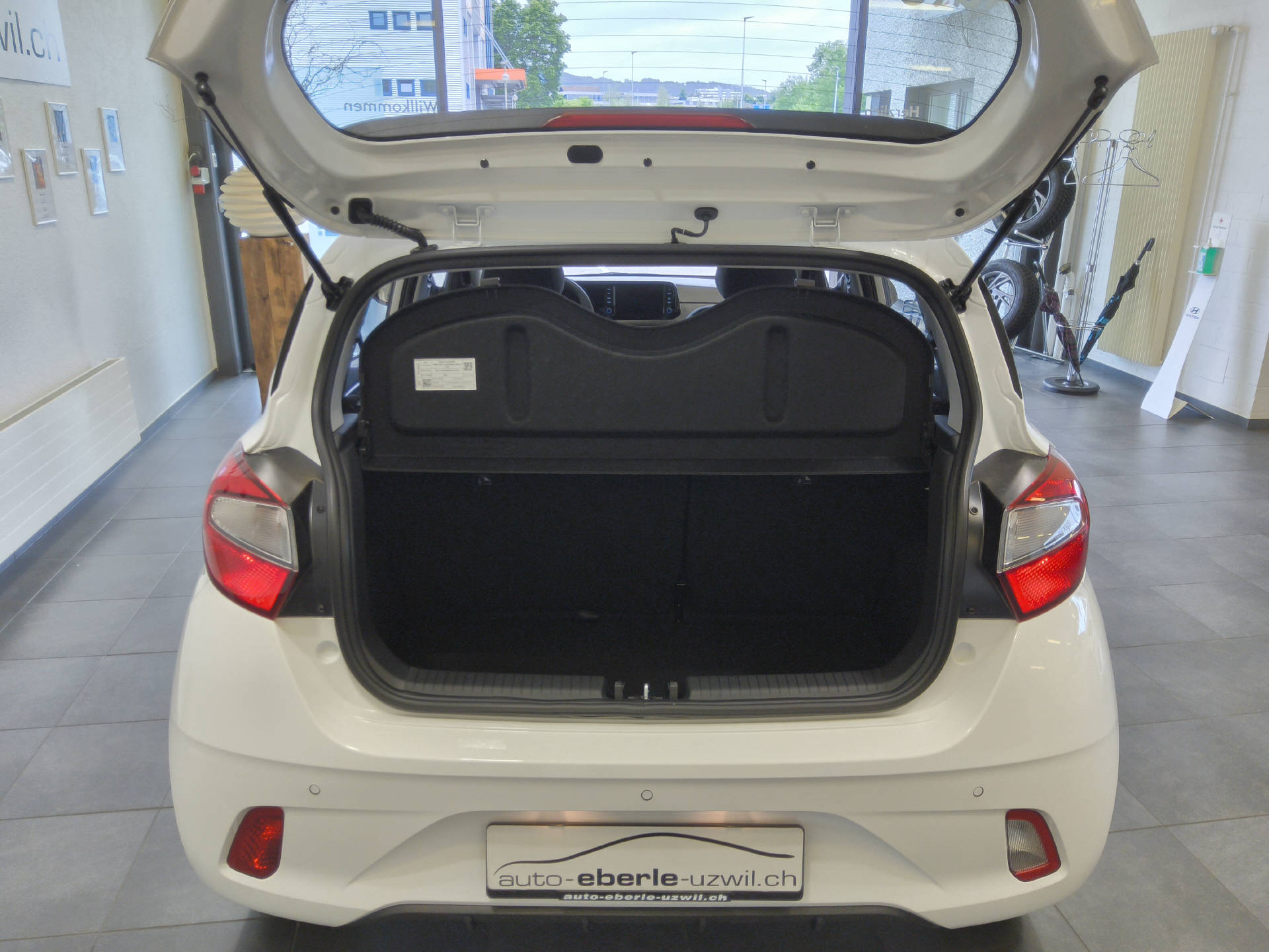 HYUNDAI i10 1.0 Pica-image-6