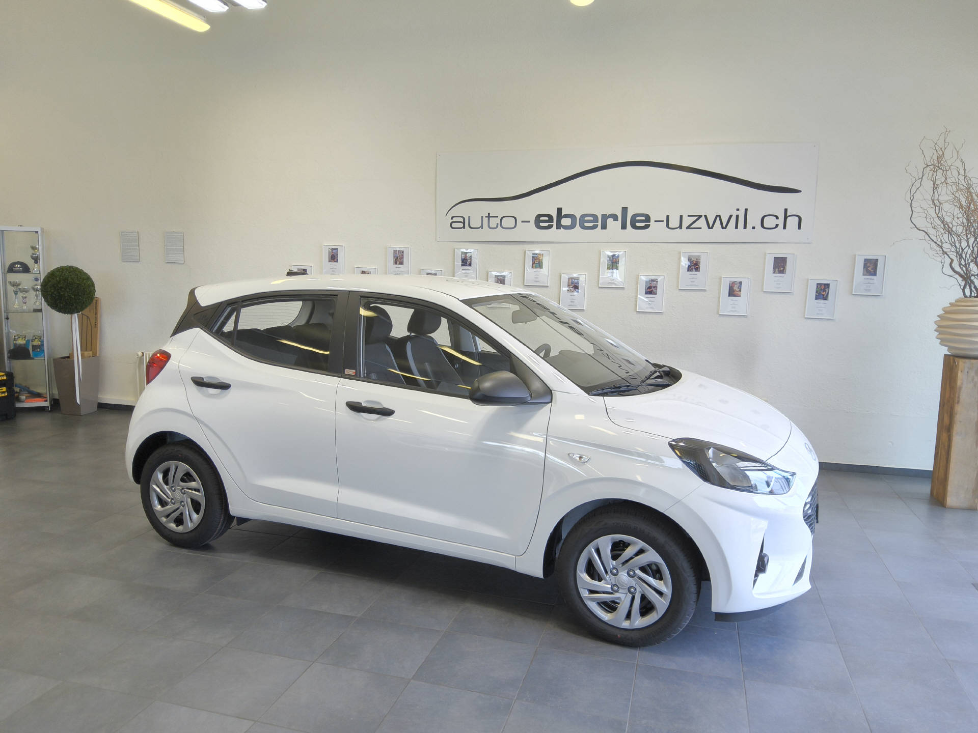 HYUNDAI i10 1.0 Pica-image-0