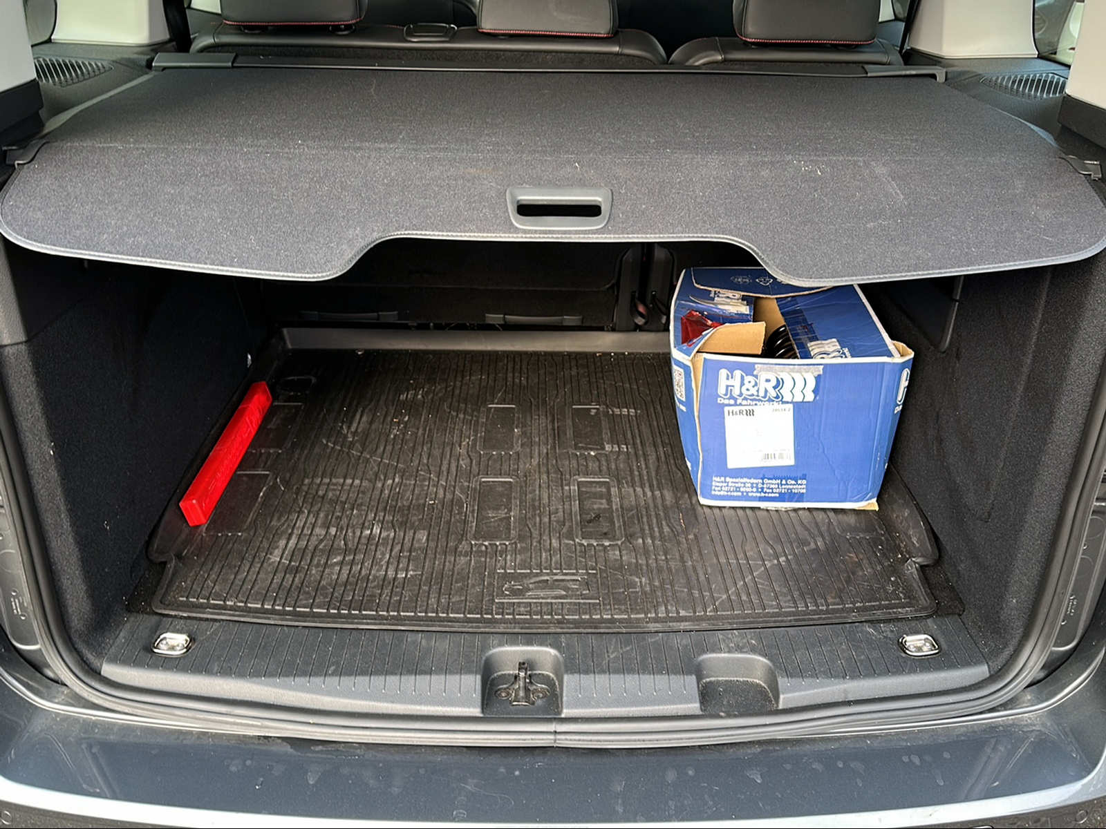 FORD Tourneo Connect 2.0 EcoBlue Titanium Automat-image-9